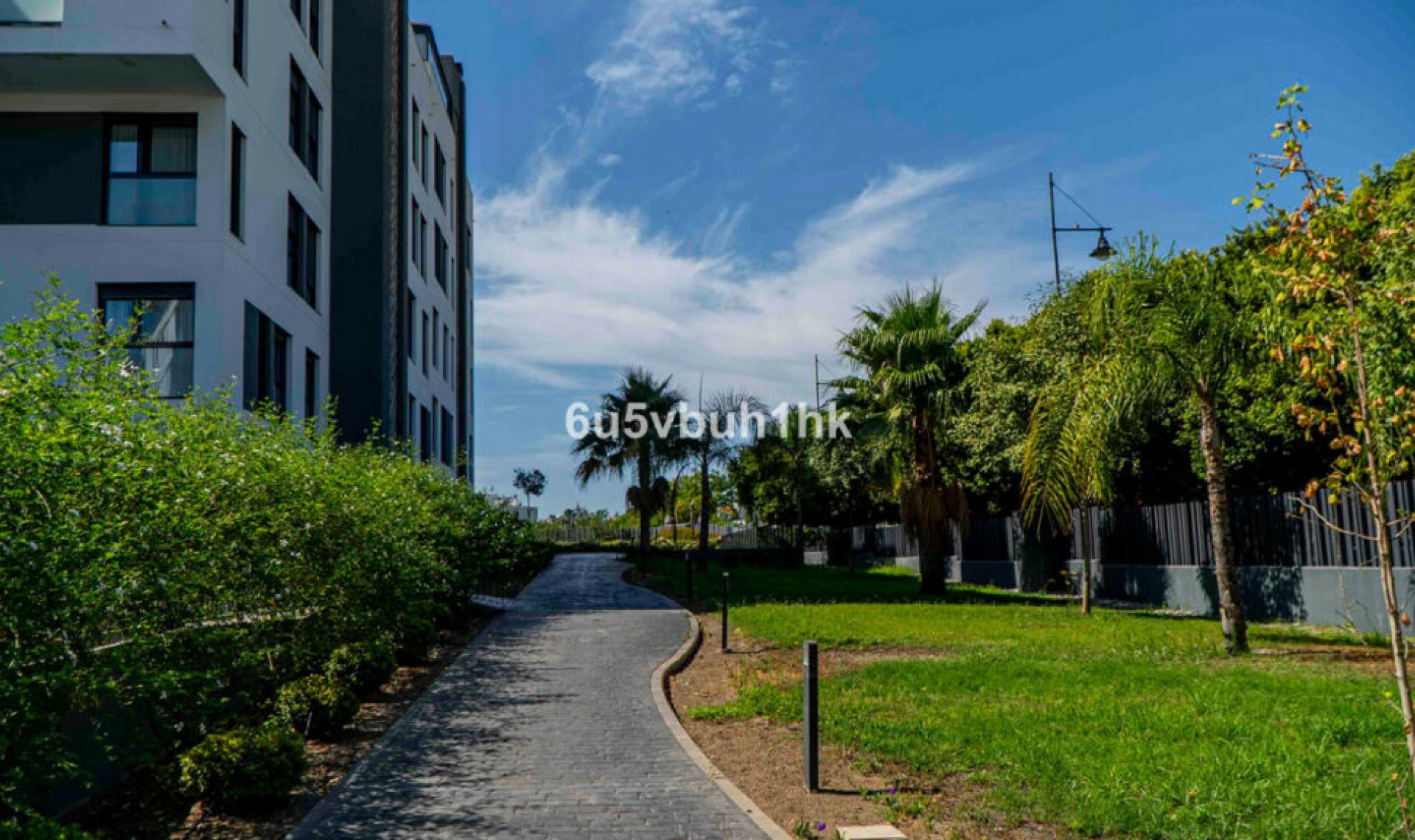 Resale - Apartment -
Torremolinos