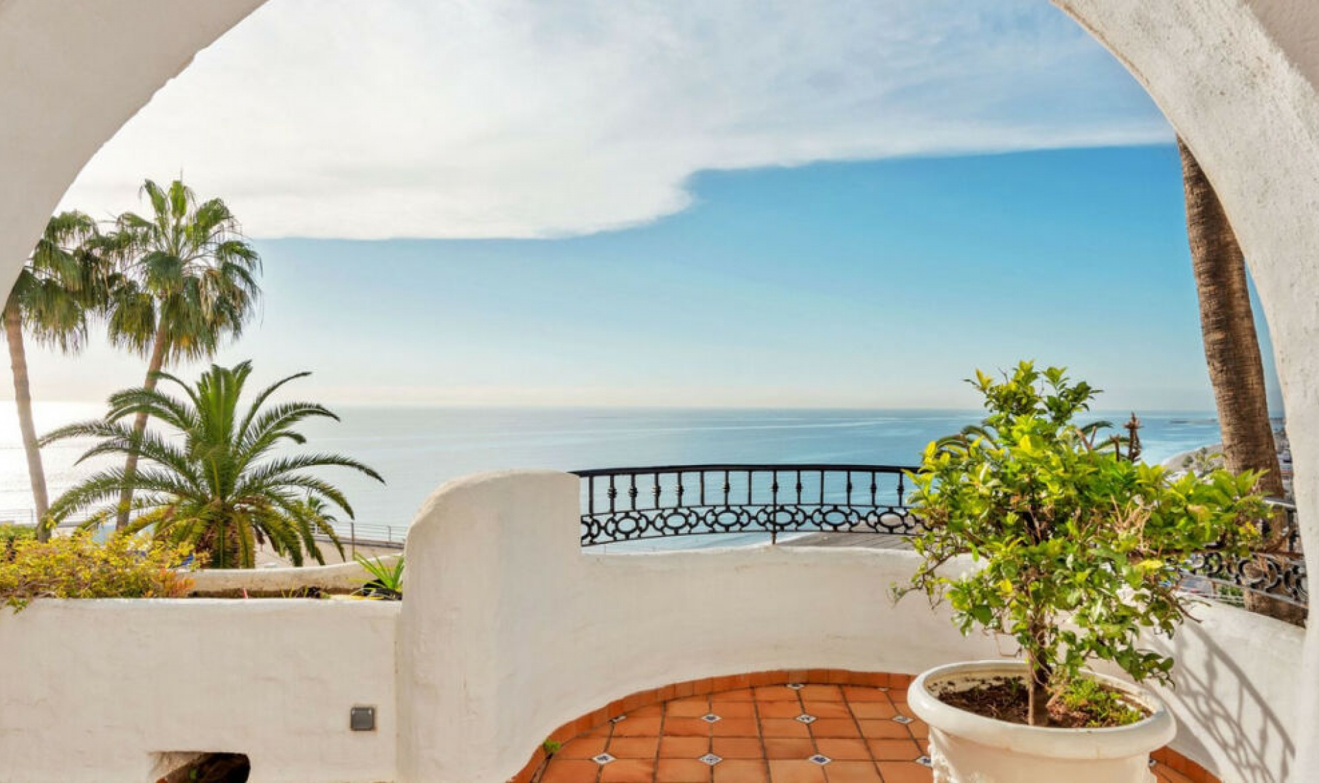 Resale - Apartment -
Torremolinos