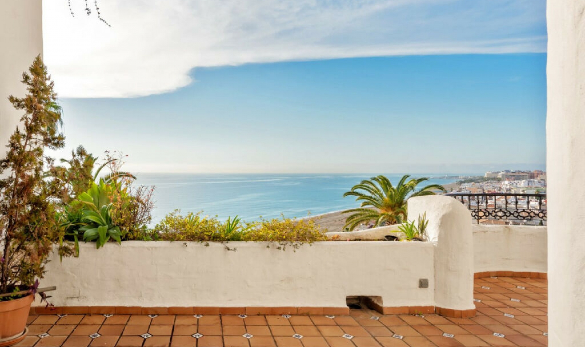 Resale - Apartment -
Torremolinos