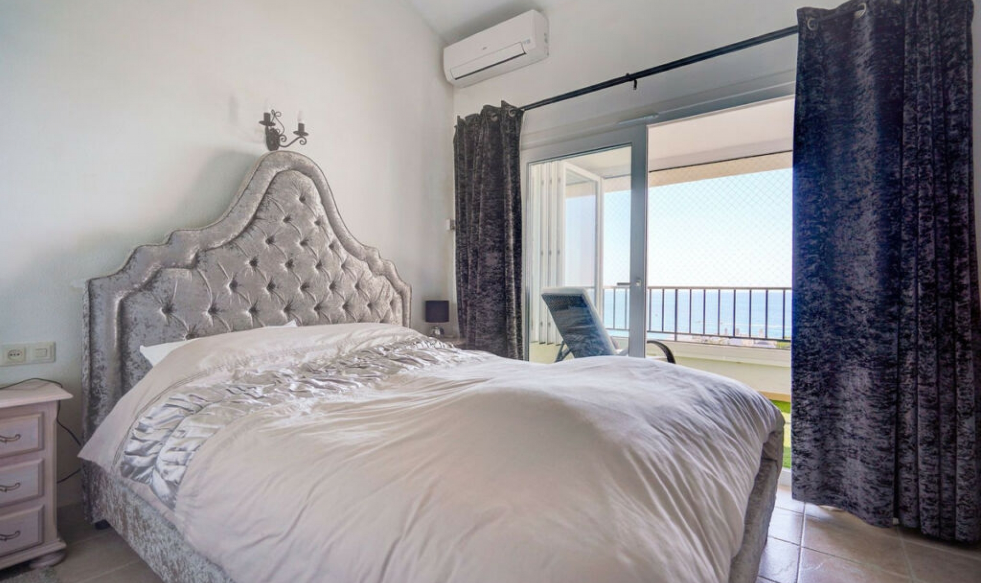 Resale - Apartment -
Torrenueva