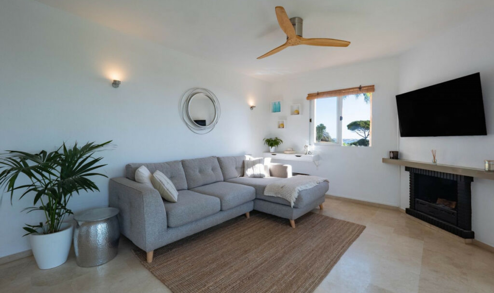 Resale - Apartment -
Torrenueva