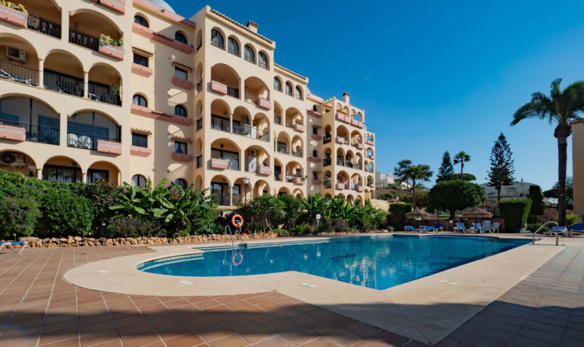 Resale - Apartment -
Torrenueva
