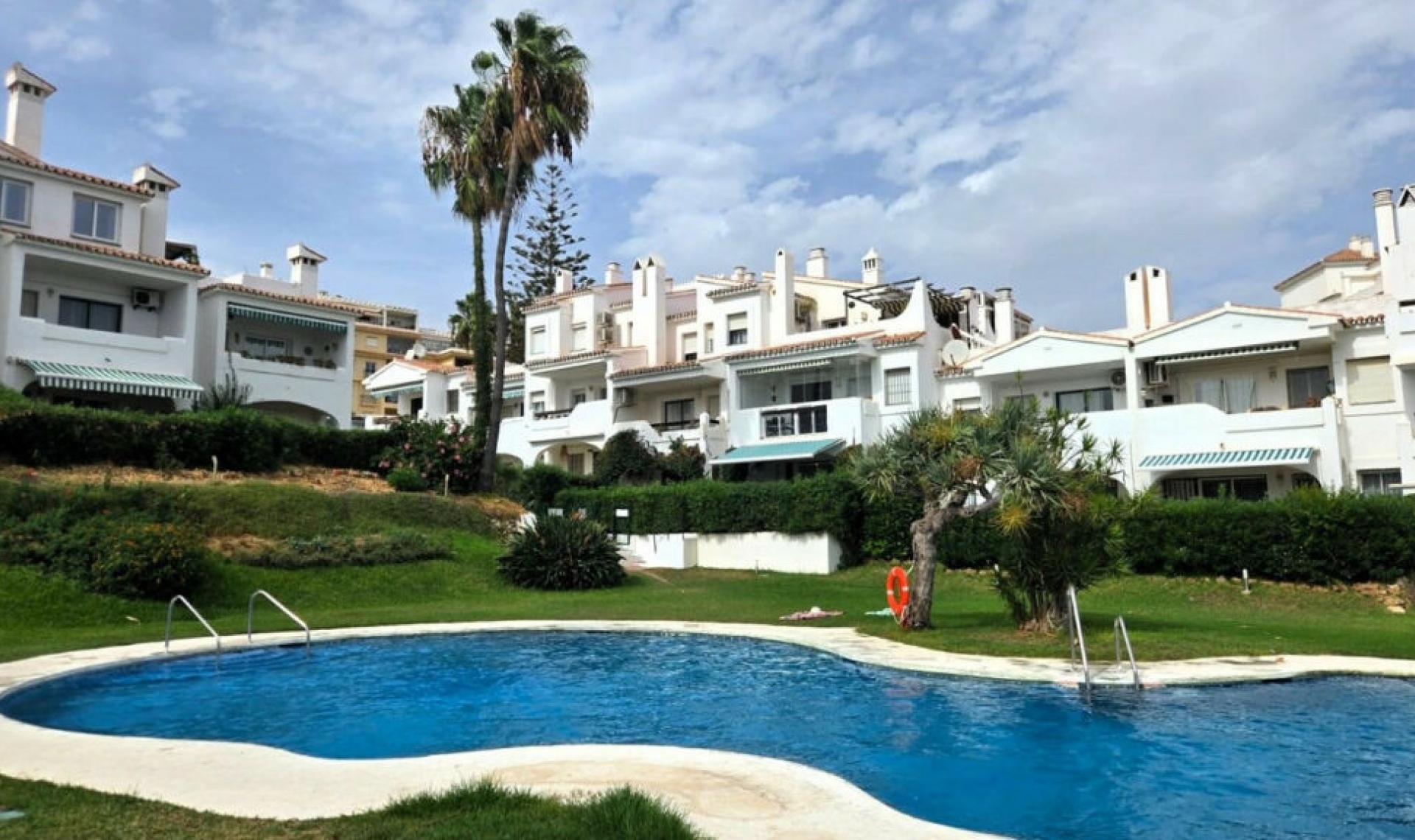 Resale - Apartment -
Torrenueva