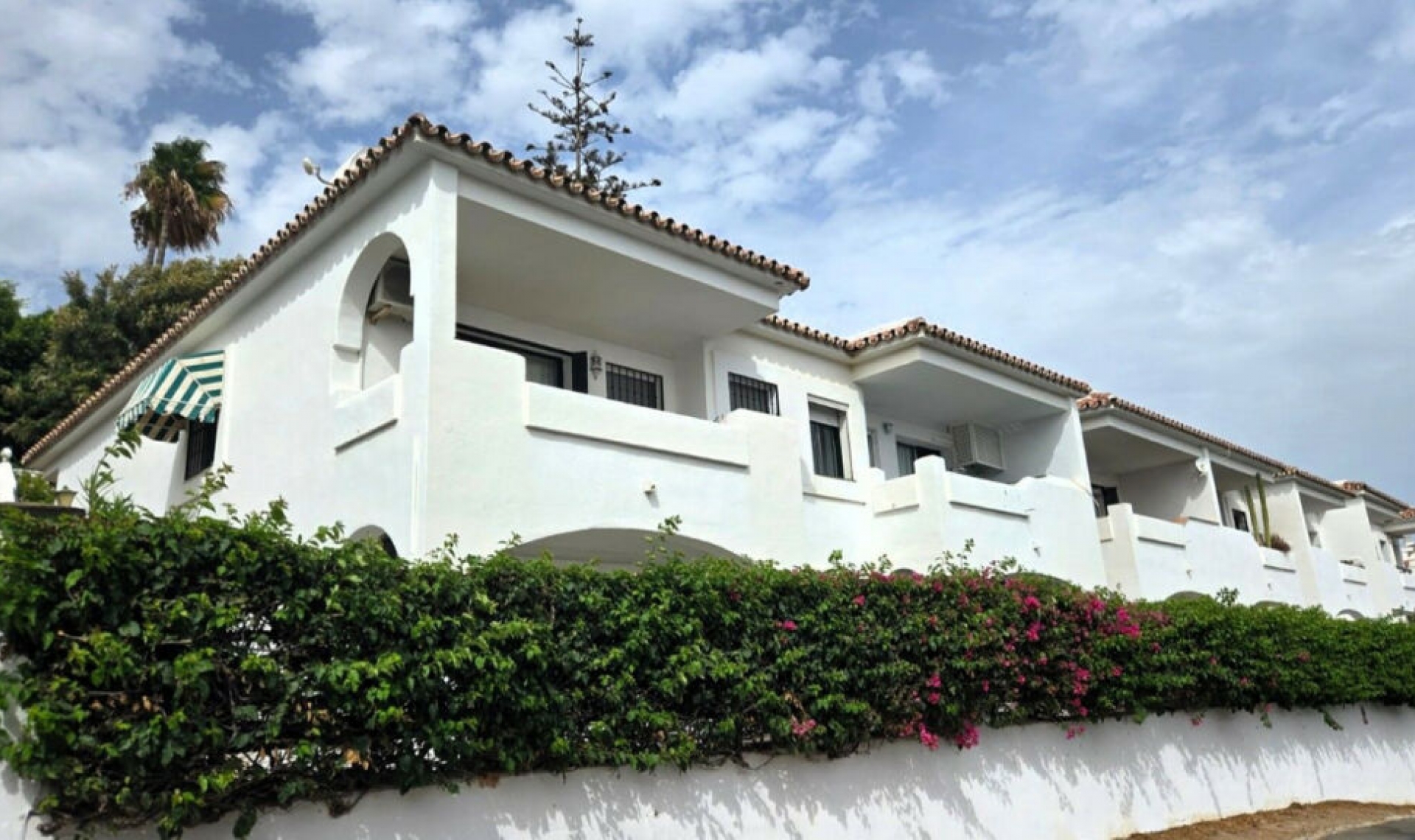 Resale - Apartment -
Torrenueva