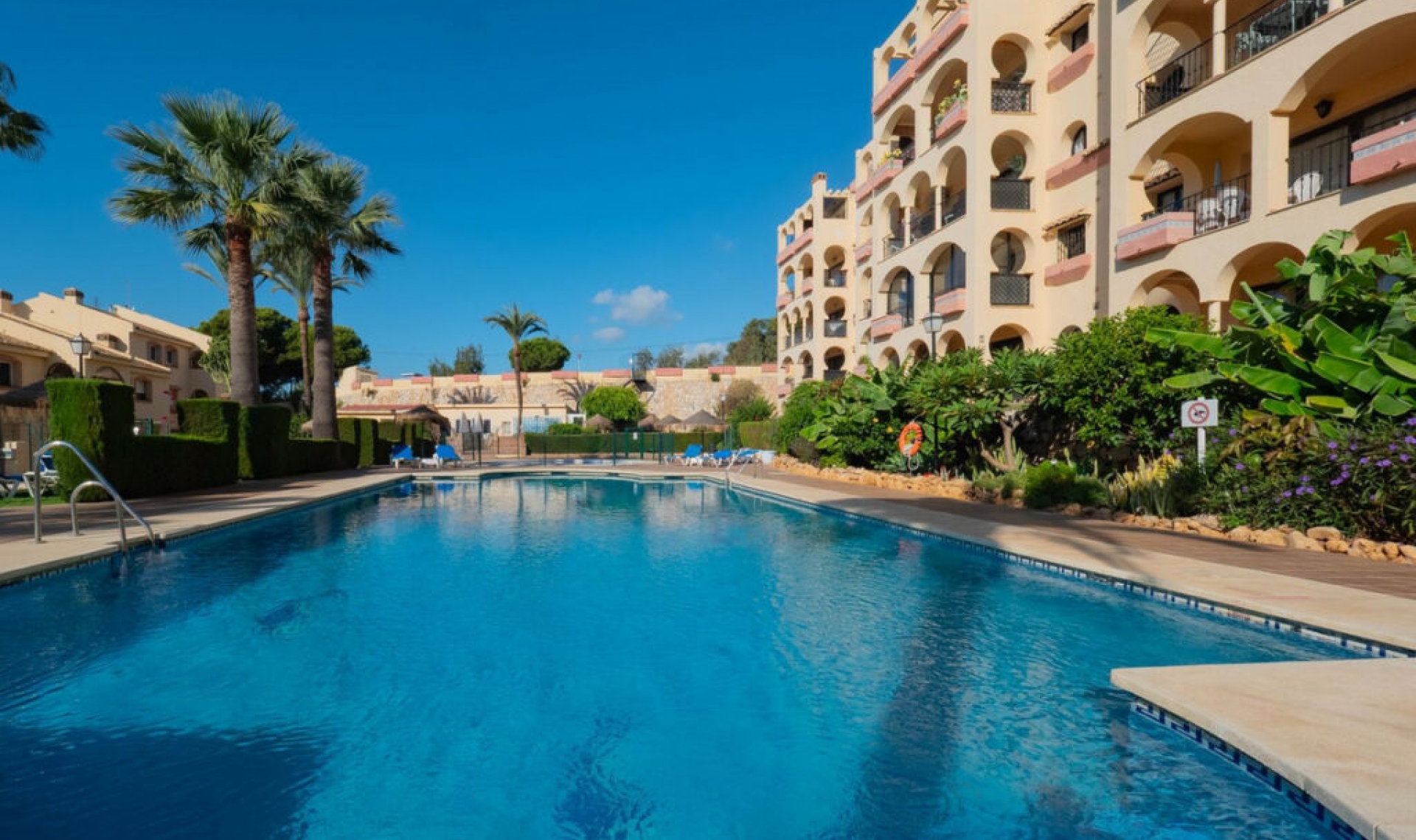 Resale - Apartment -
Torrenueva