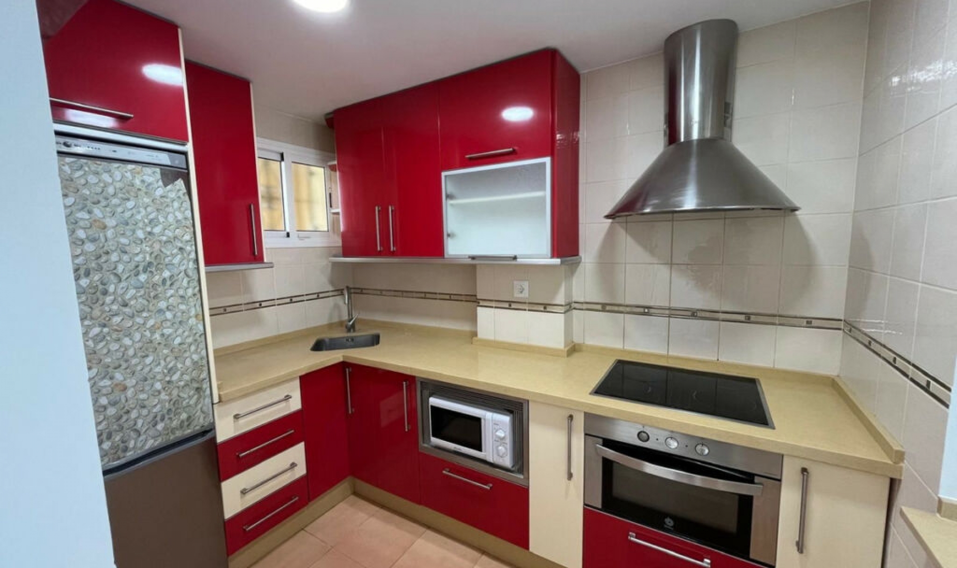 Resale - Apartment -
Torrequebrada