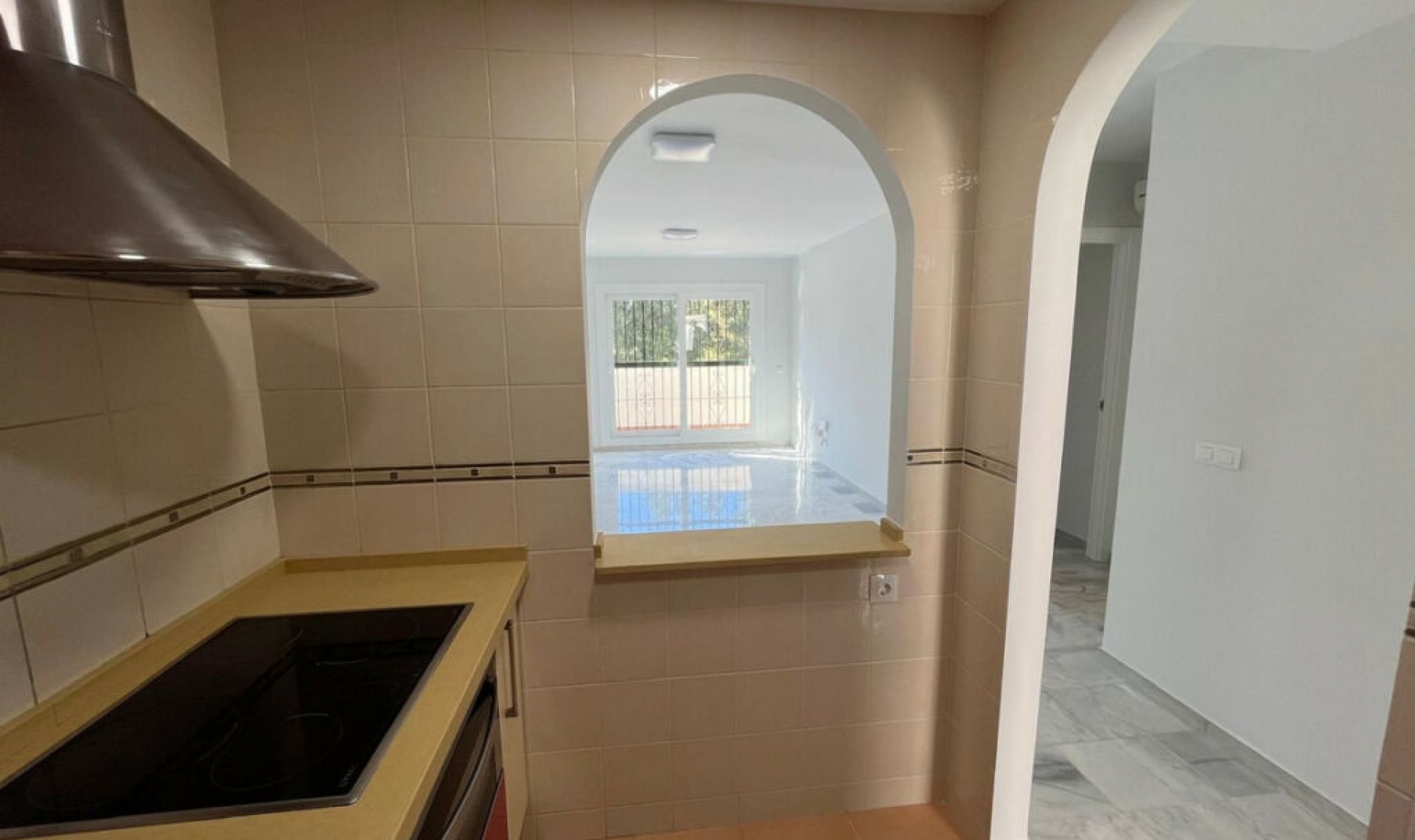 Resale - Apartment -
Torrequebrada