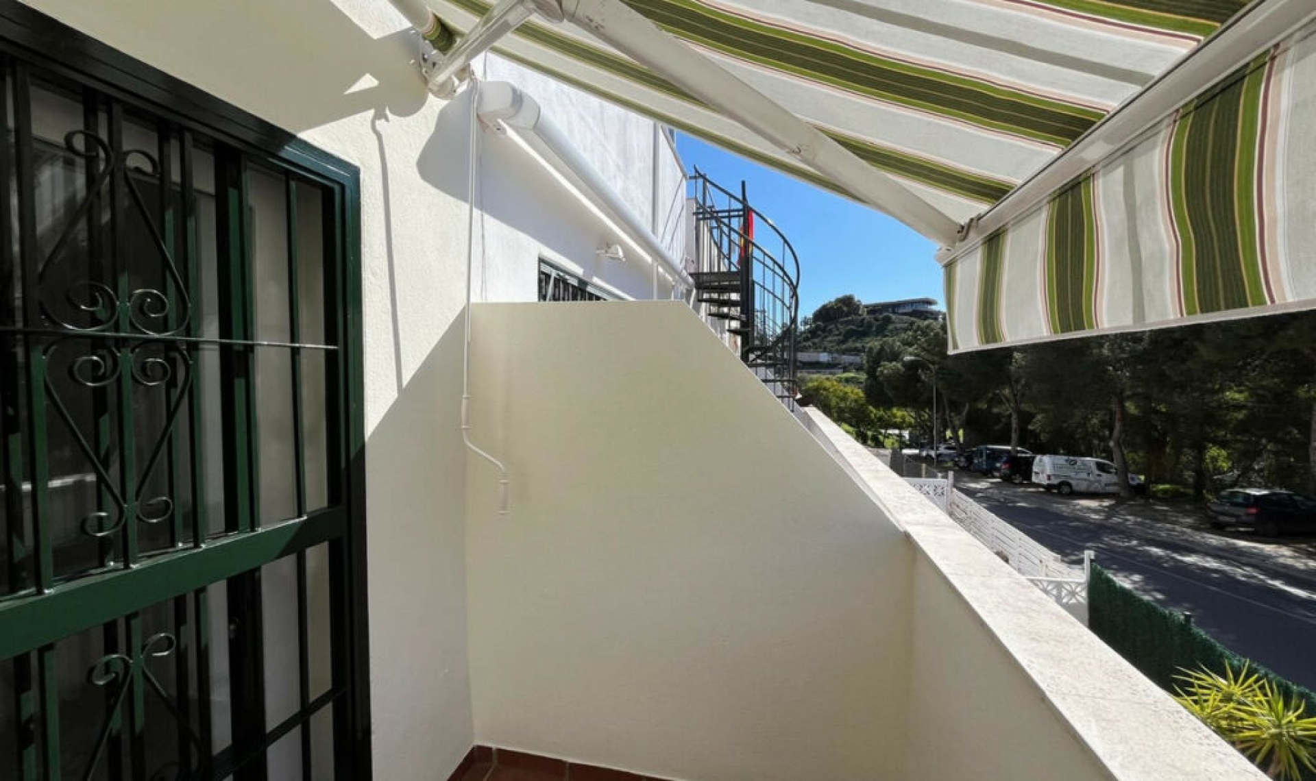 Resale - Apartment -
Torrequebrada