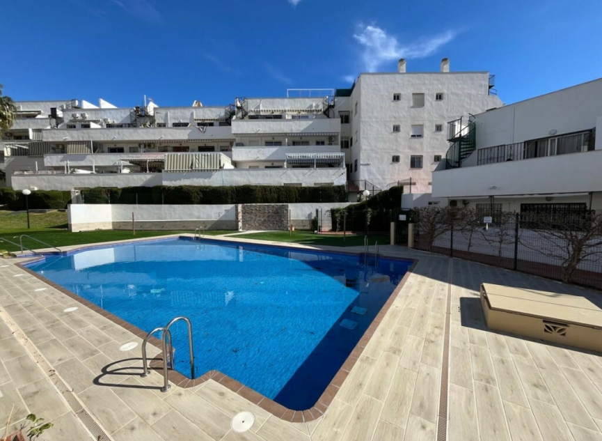 Resale - Apartment -
Torrequebrada