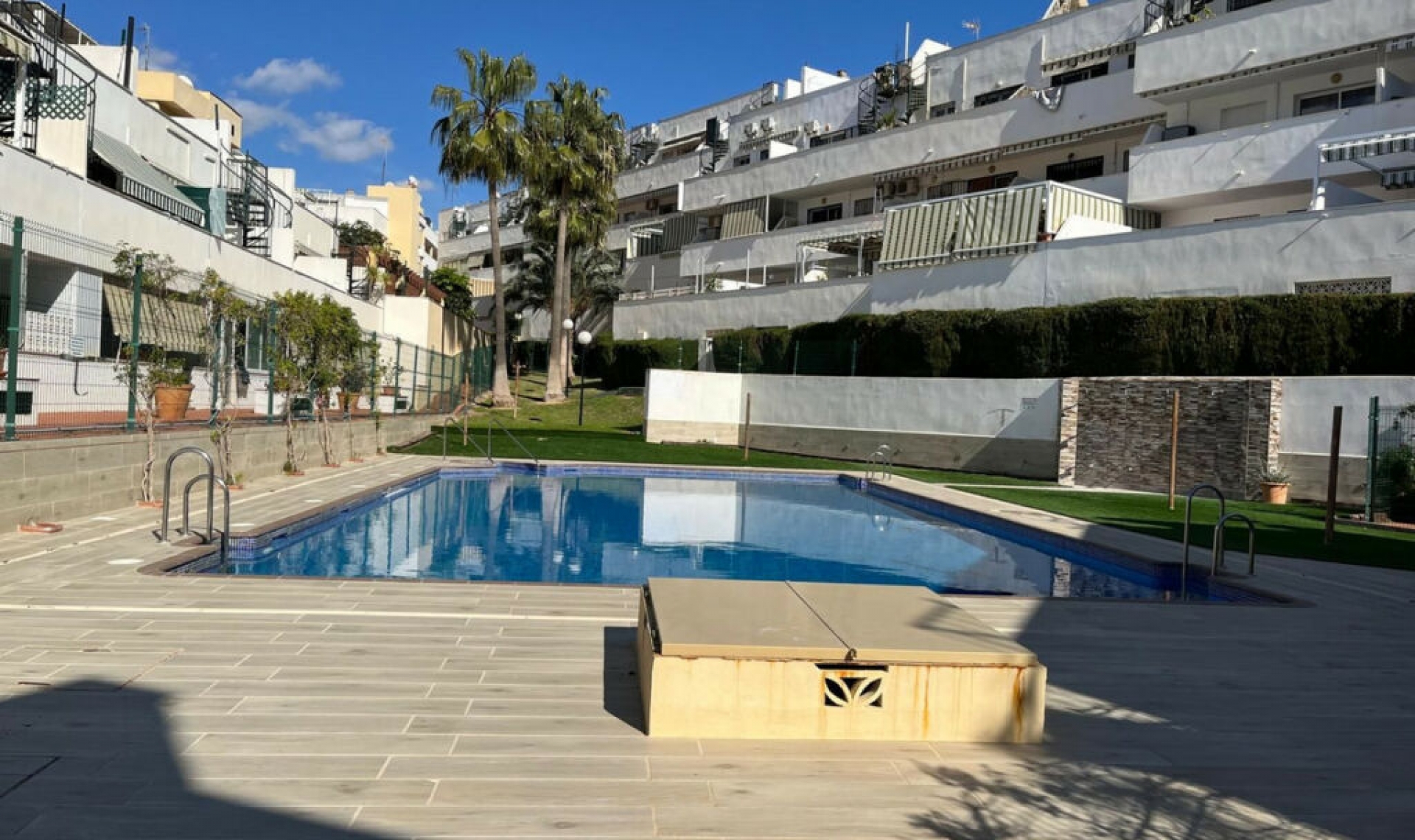 Resale - Apartment -
Torrequebrada