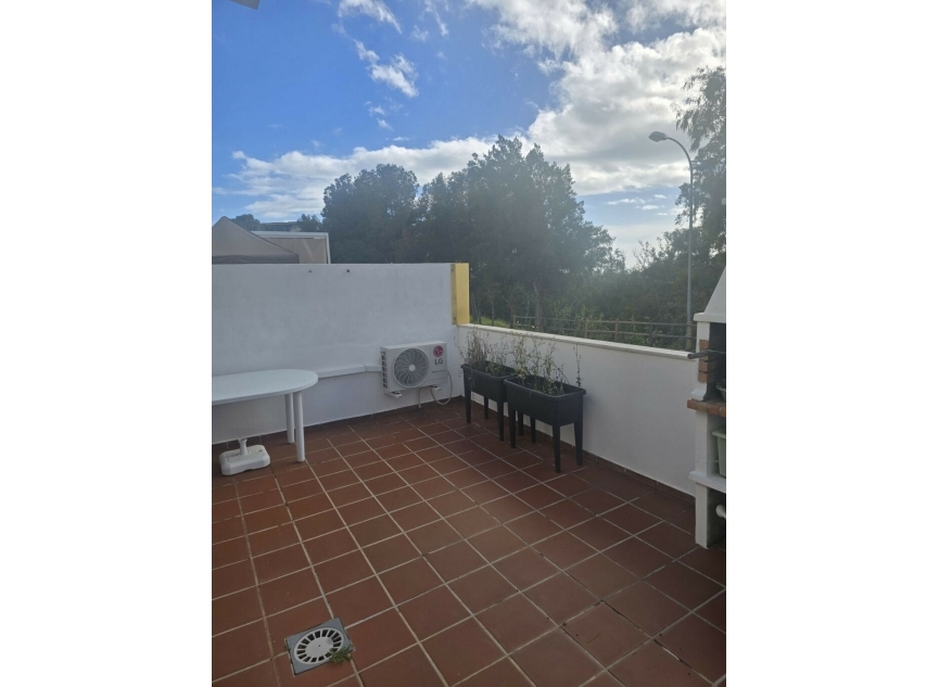 Resale - Apartment -
Torrequebrada