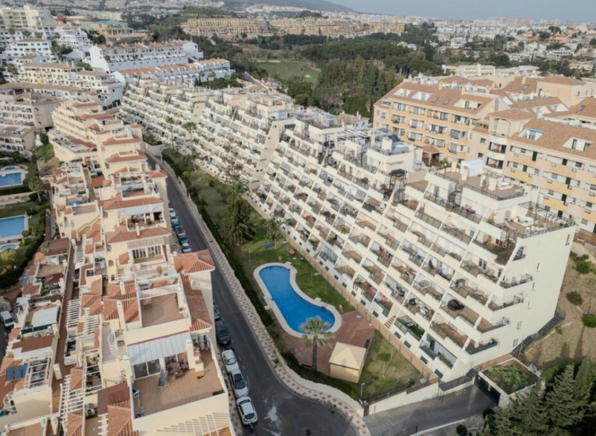 Resale - Apartment -
Torrequebrada