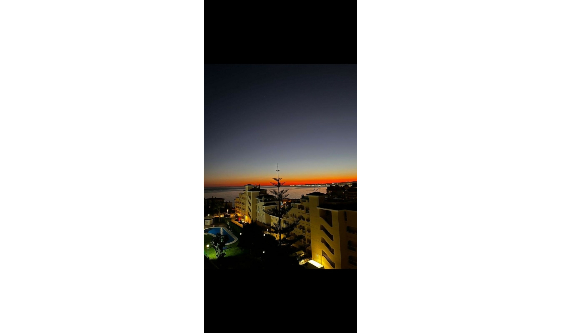 Resale - Apartment -
Torrequebrada