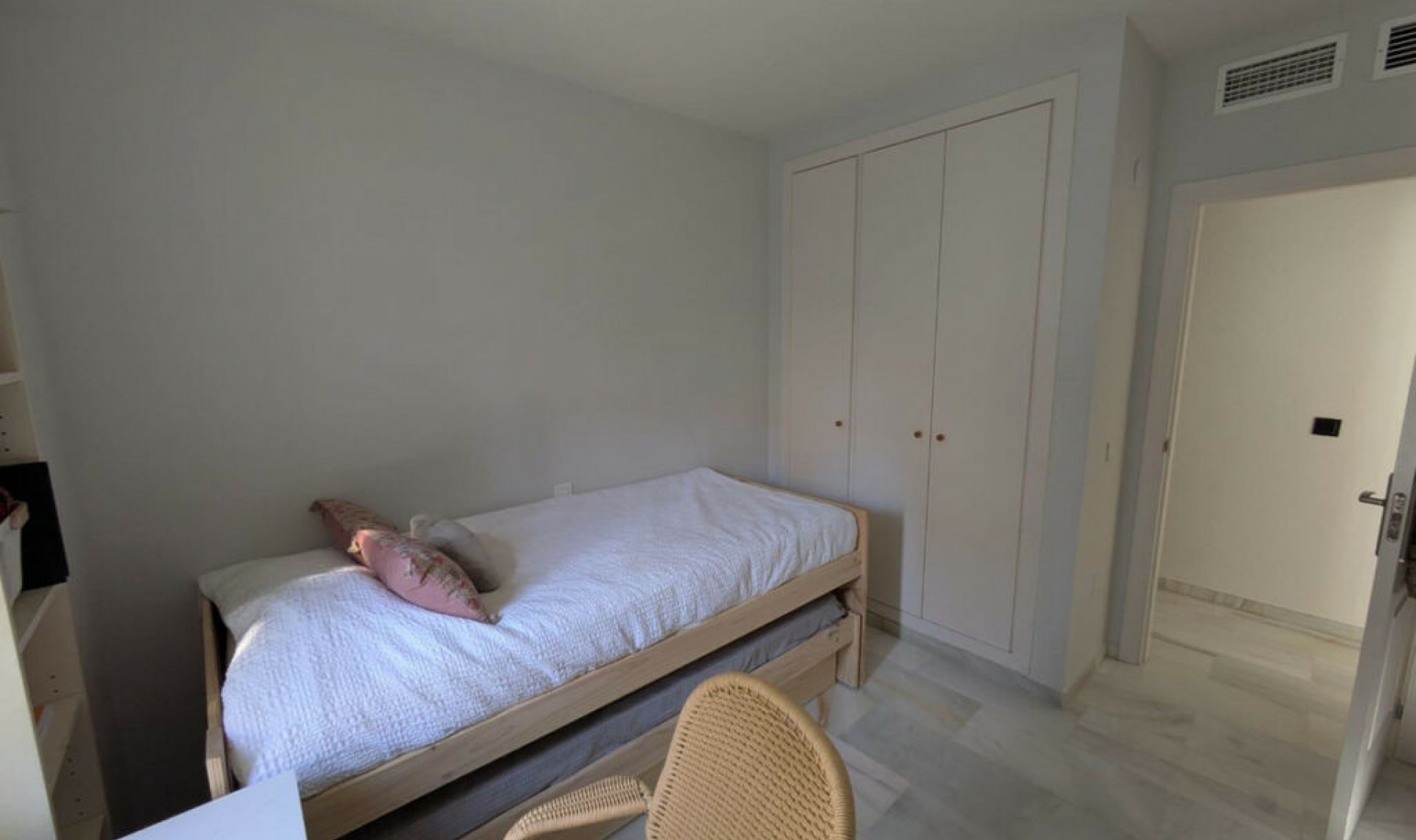 Resale - Apartment -
Torrequebrada