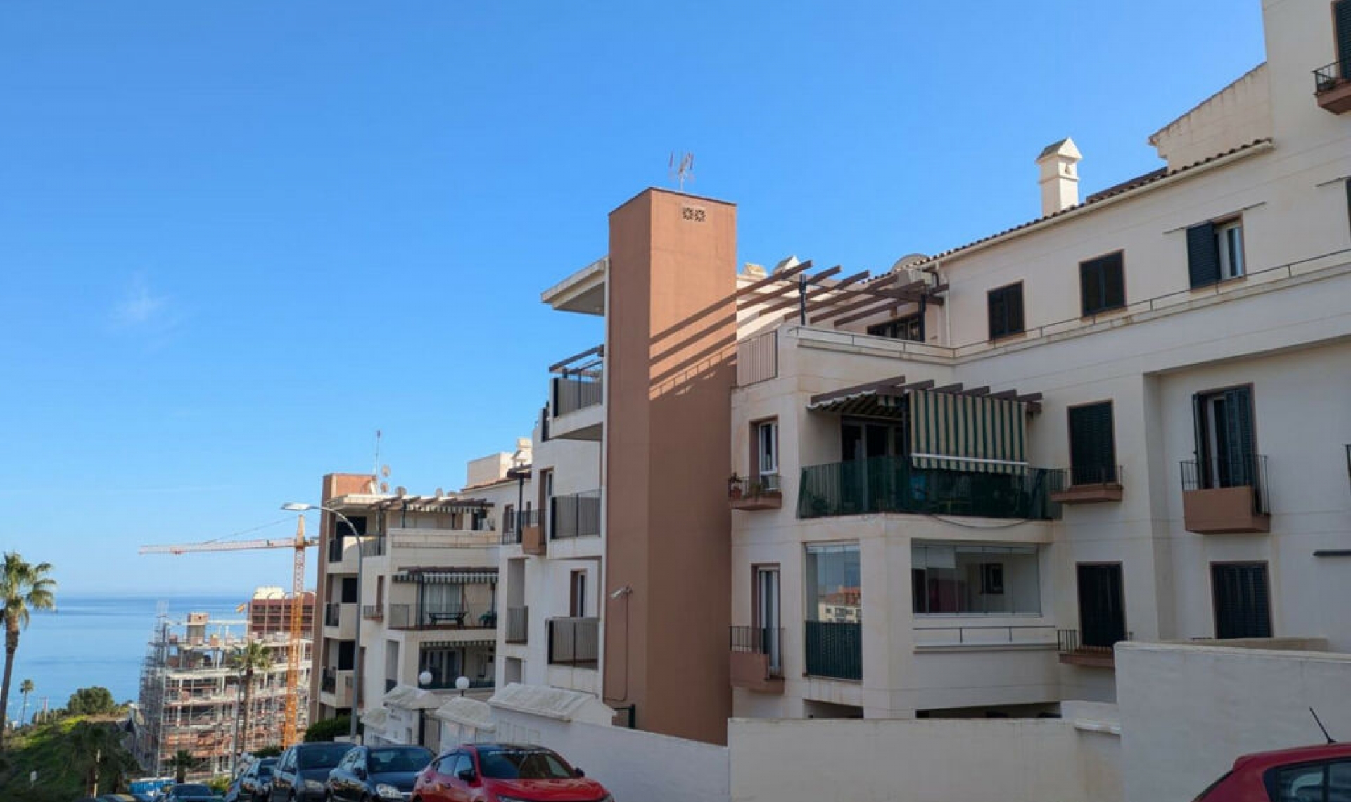 Resale - Apartment -
Torrequebrada