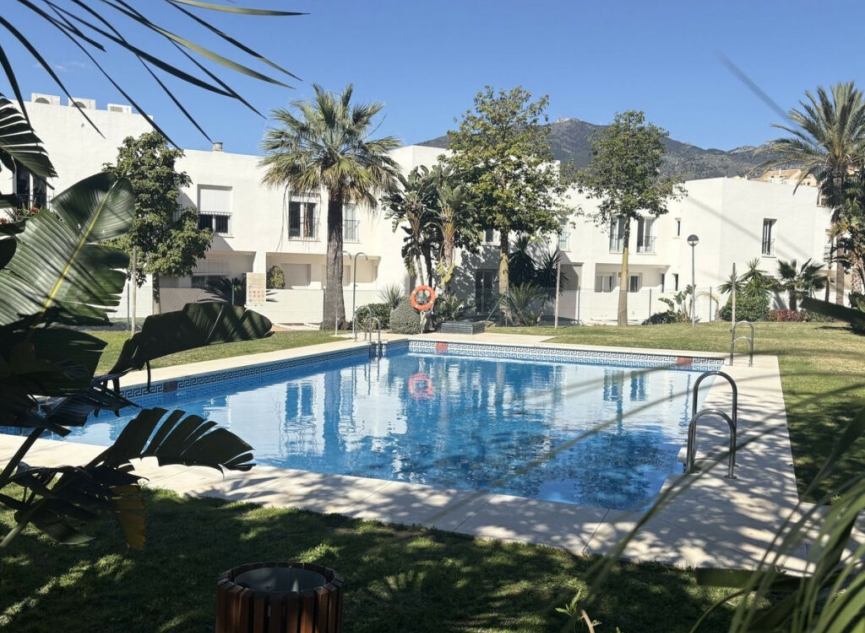 Resale - Apartment -
Torrequebrada