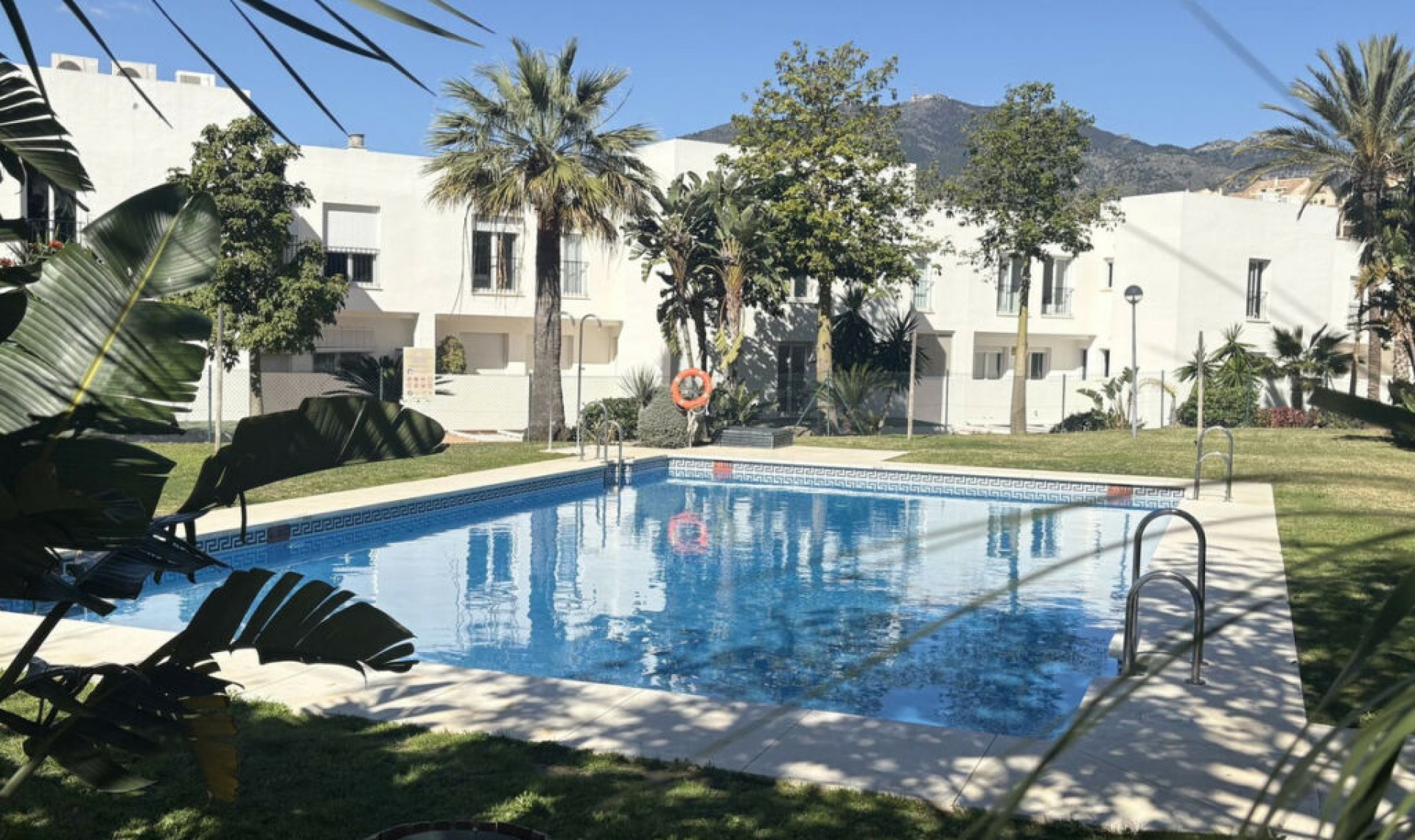 Resale - Apartment -
Torrequebrada