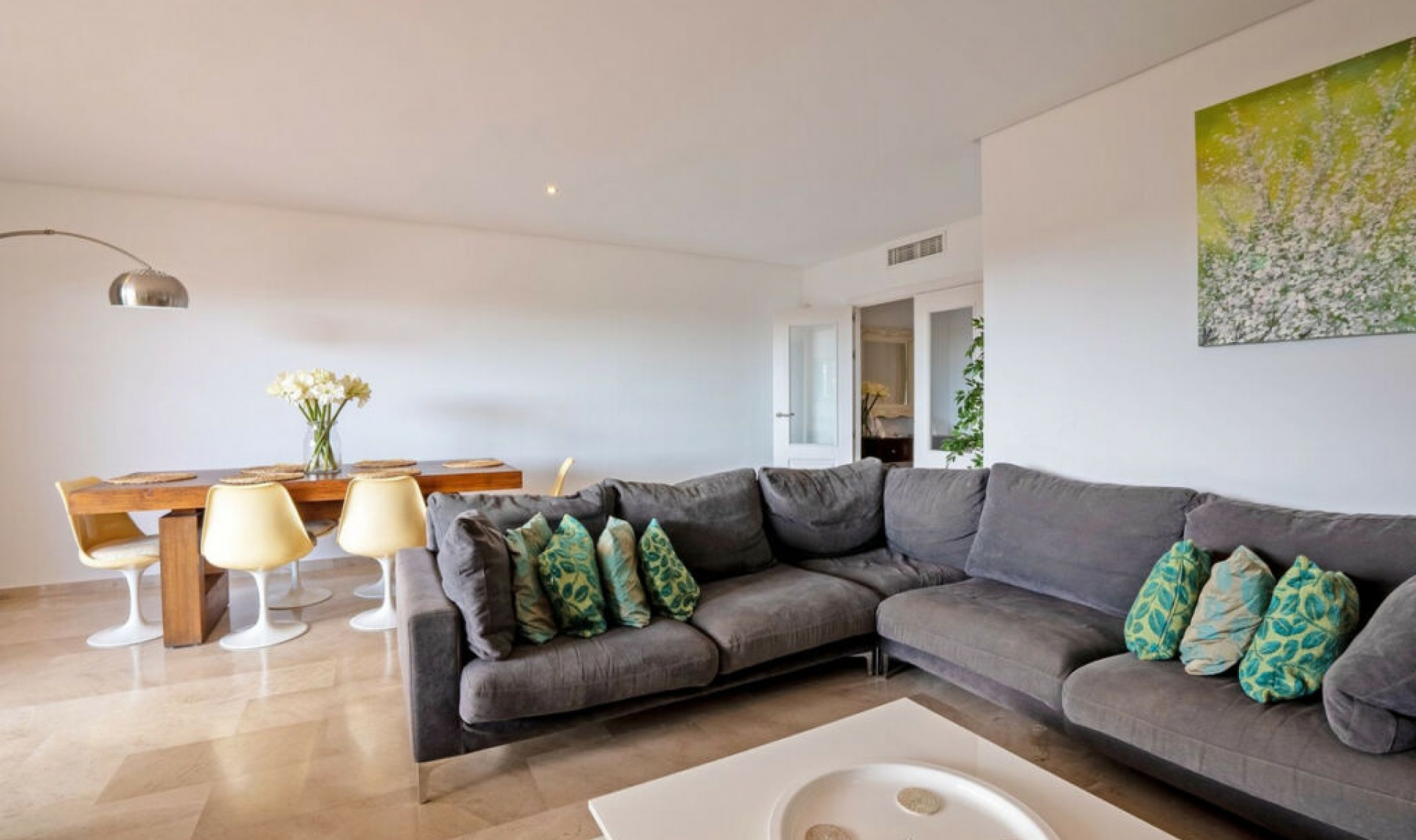 Resale - Apartment -
Torrequebrada