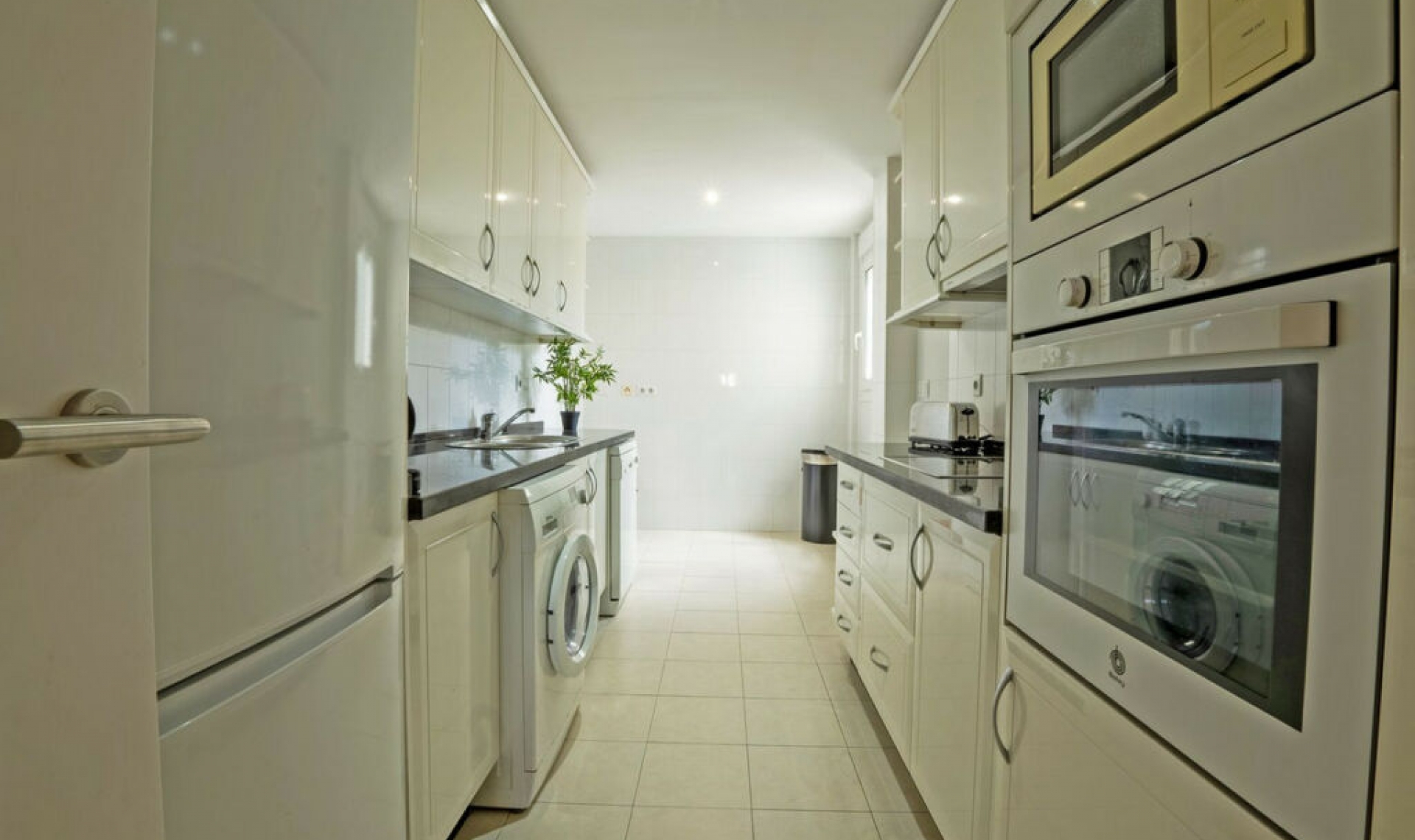 Resale - Apartment -
Torrequebrada