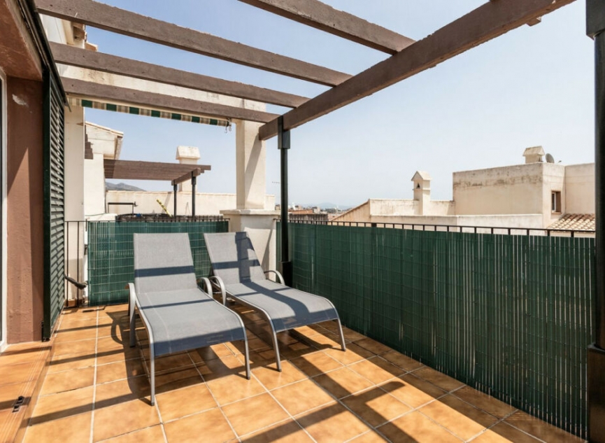 Resale - Apartment -
Torrequebrada