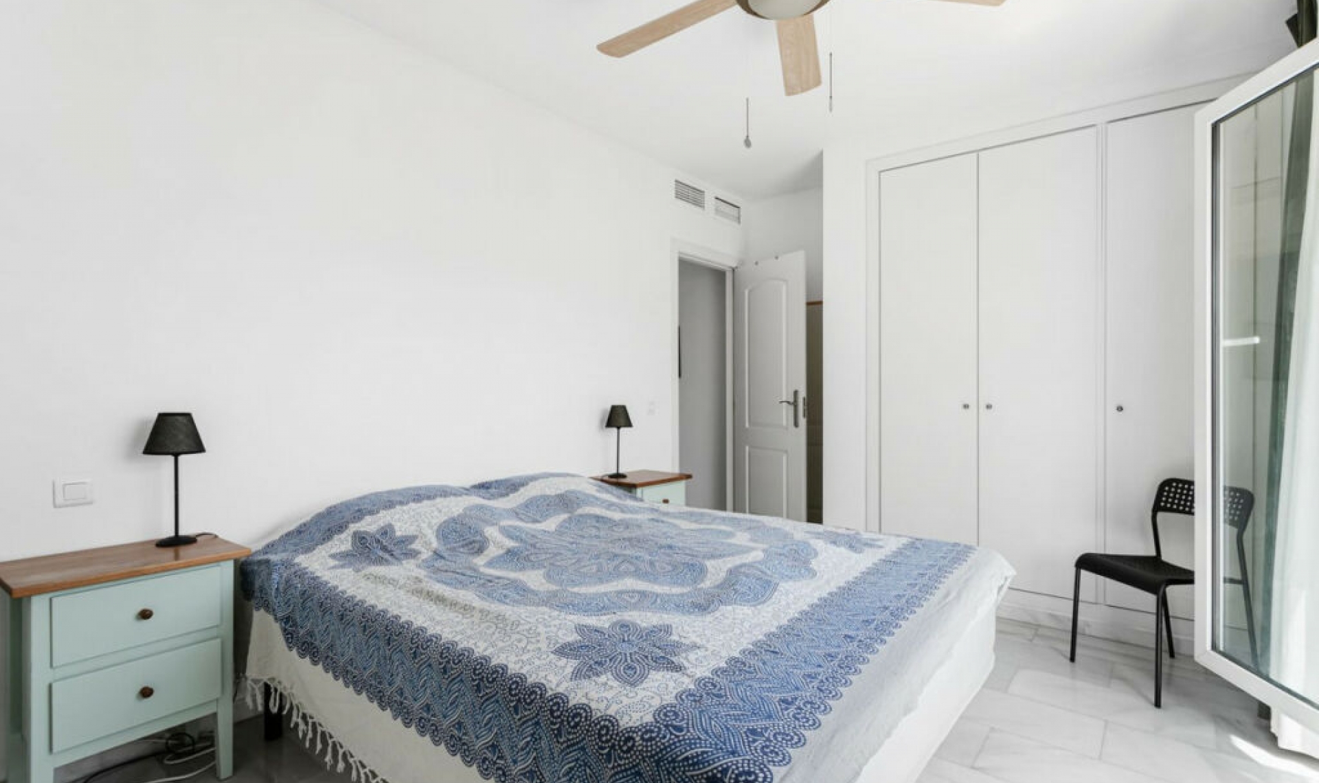 Resale - Apartment -
Torrequebrada