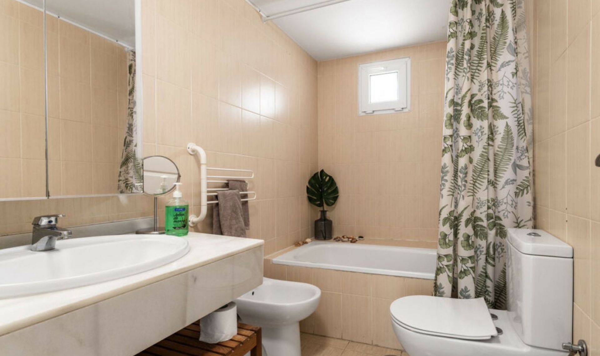 Resale - Apartment -
Torrequebrada