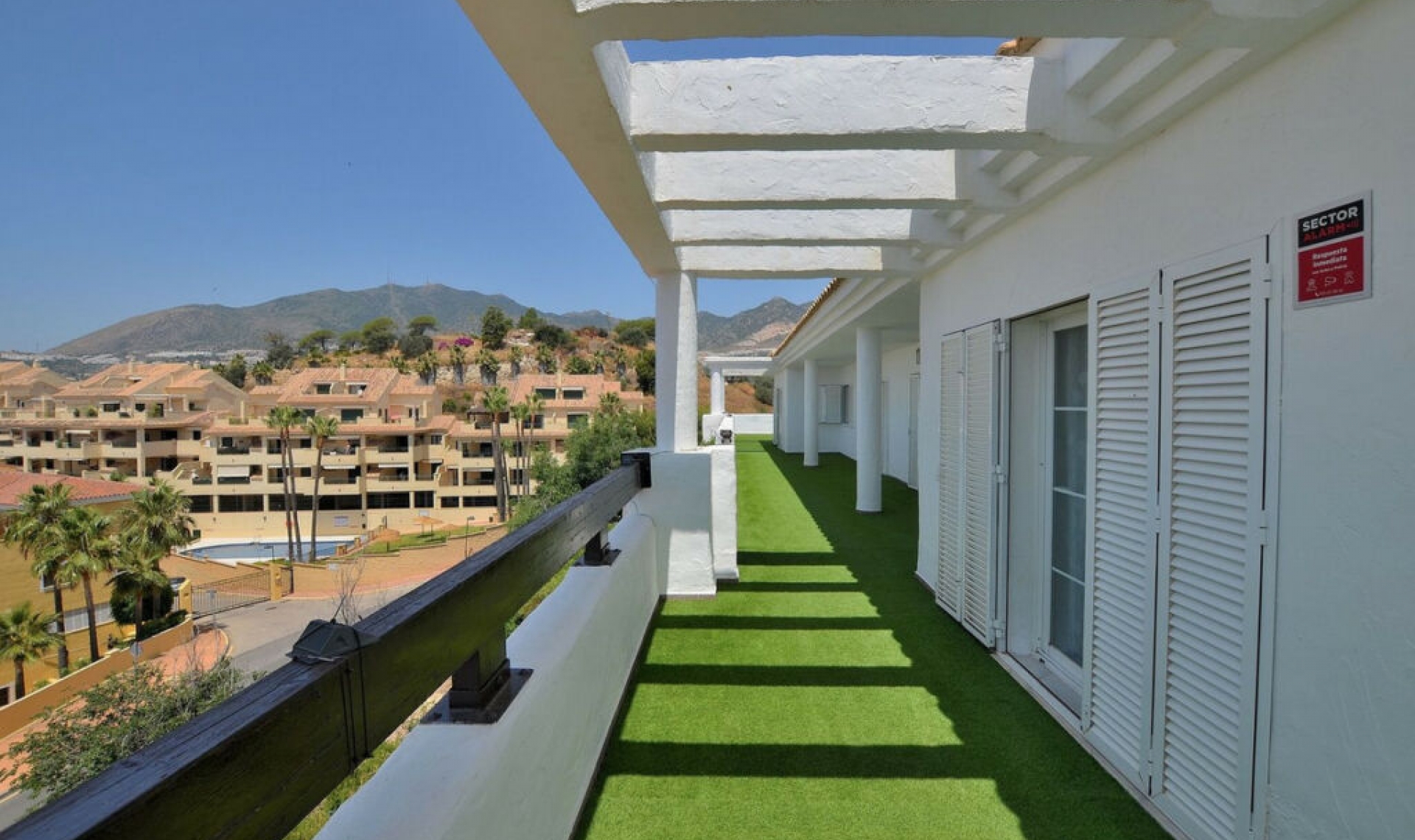 Resale - Apartment -
Torrequebrada