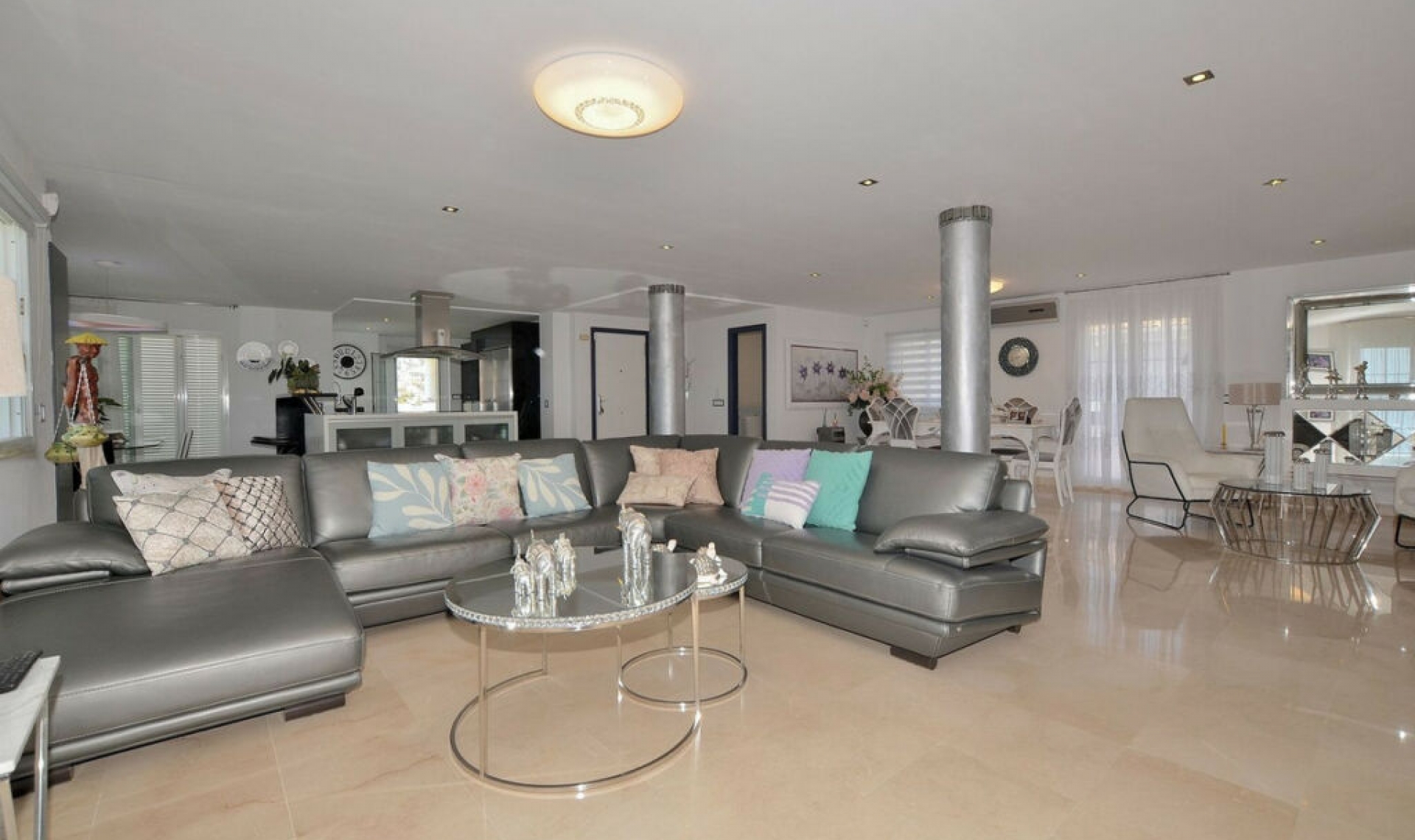 Resale - Apartment -
Torrequebrada