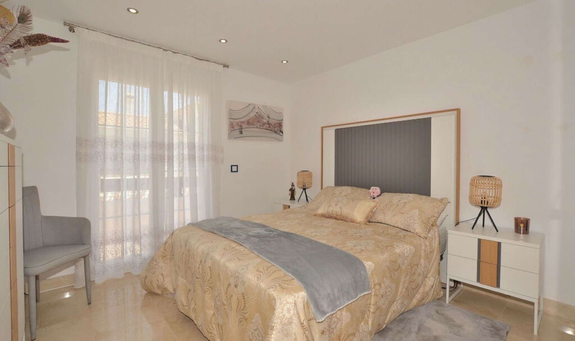 Resale - Apartment -
Torrequebrada