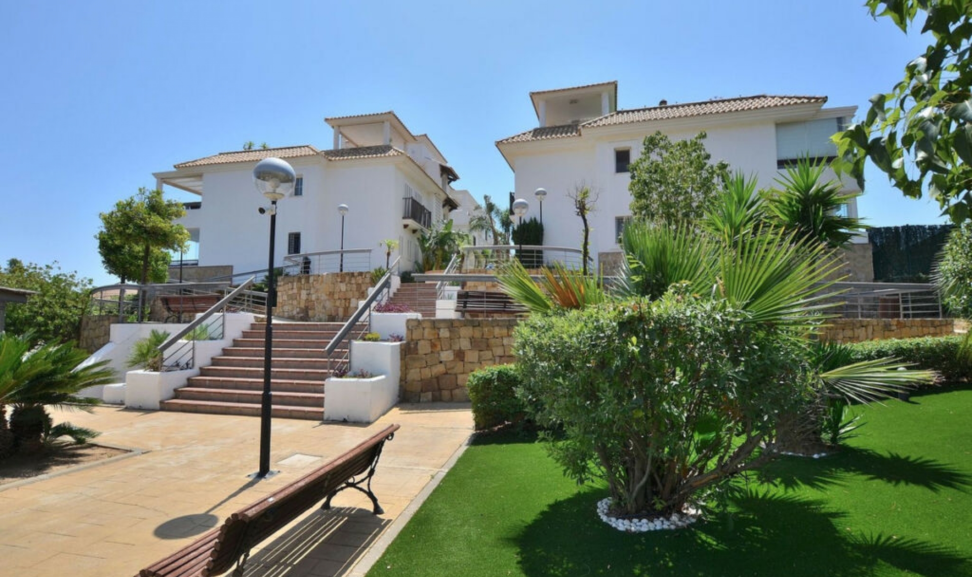 Resale - Apartment -
Torrequebrada