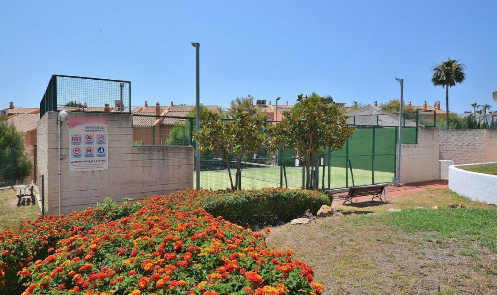 Resale - Apartment -
Torrequebrada