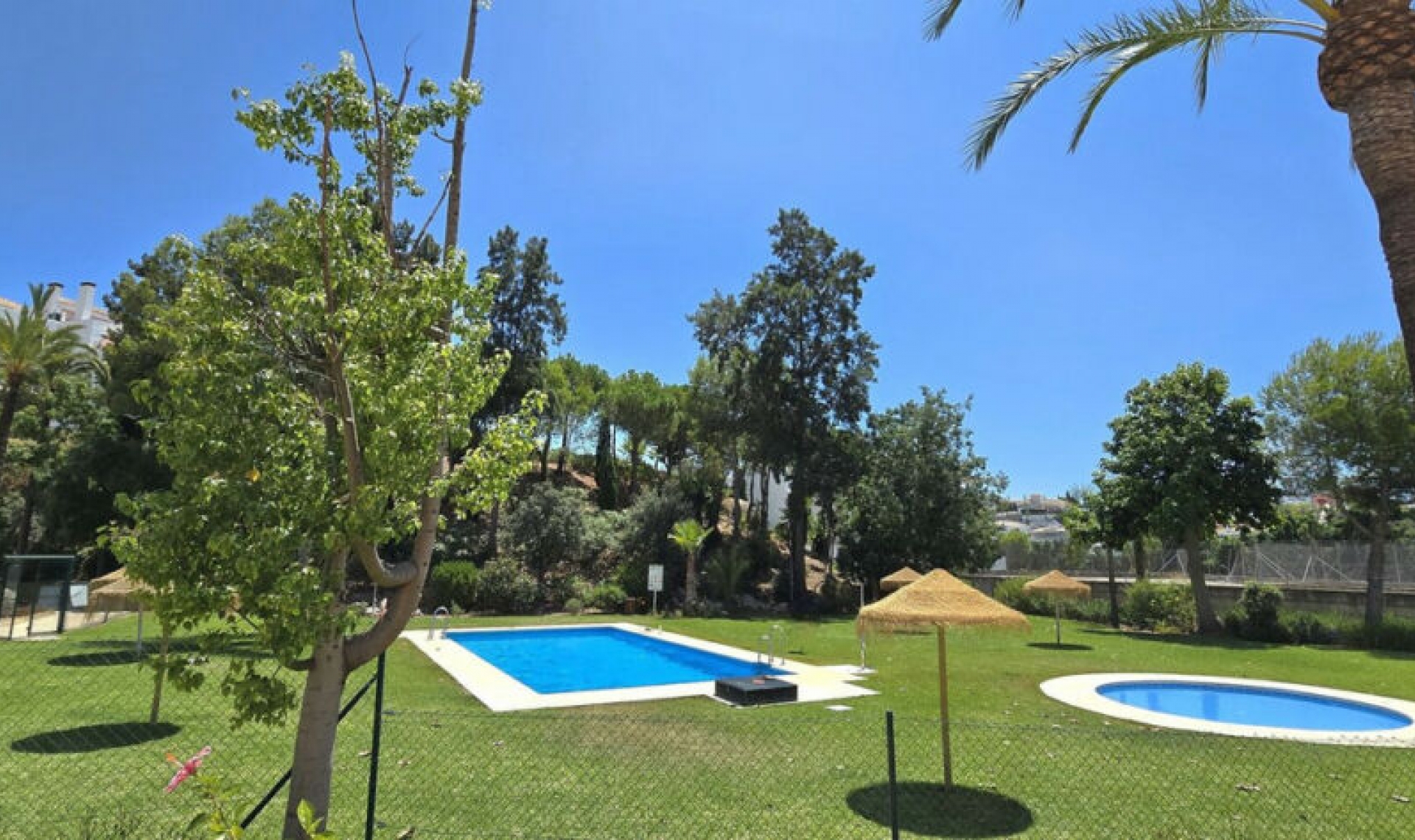 Resale - Apartment -
Torrequebrada