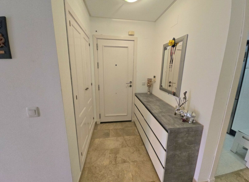 Resale - Apartment -
Torrequebrada