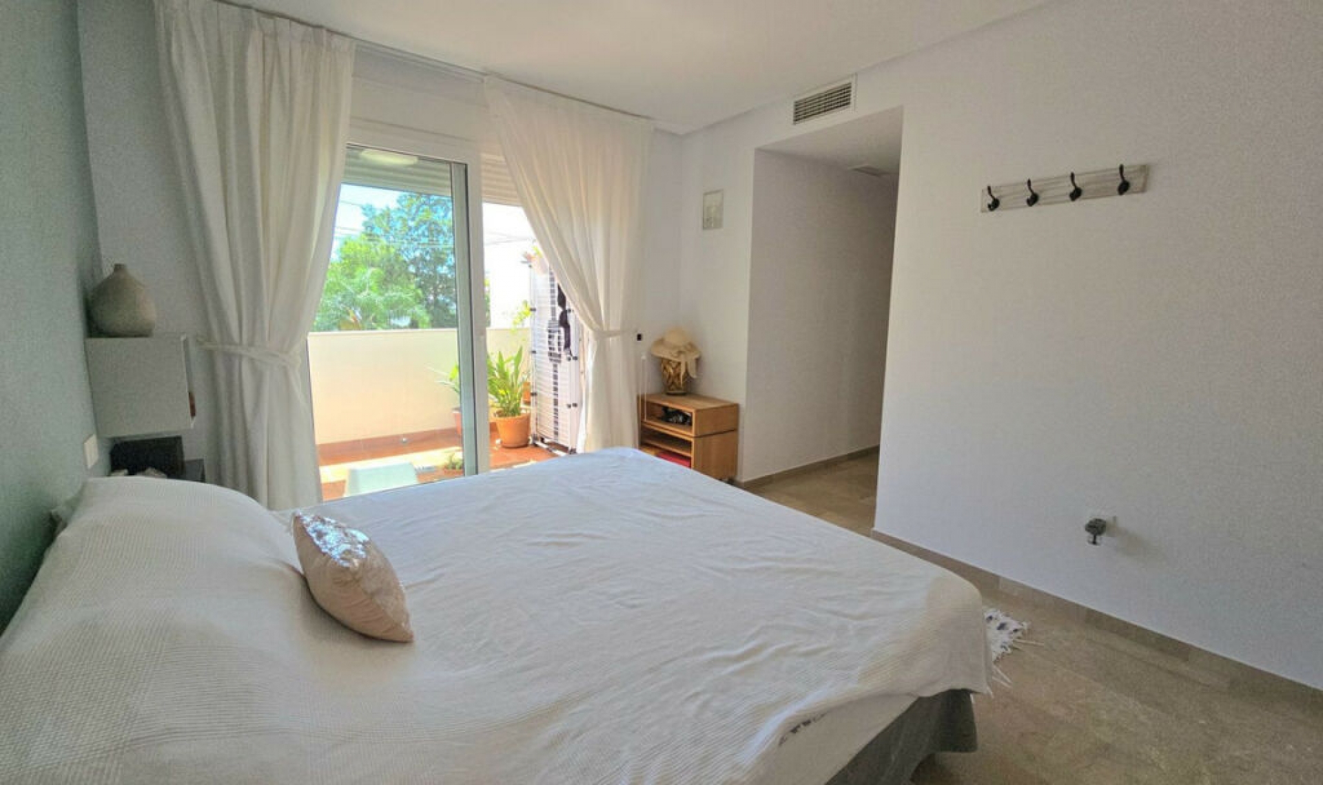 Resale - Apartment -
Torrequebrada