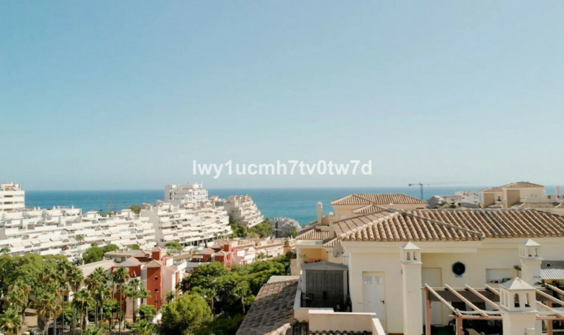 Resale - Apartment -
Torrequebrada