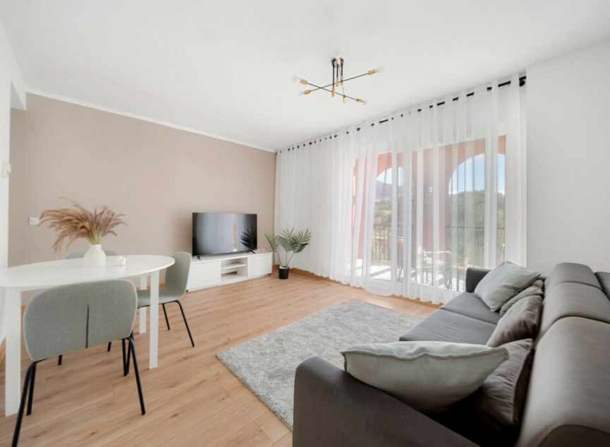 Resale - Apartment -
Torrequebrada