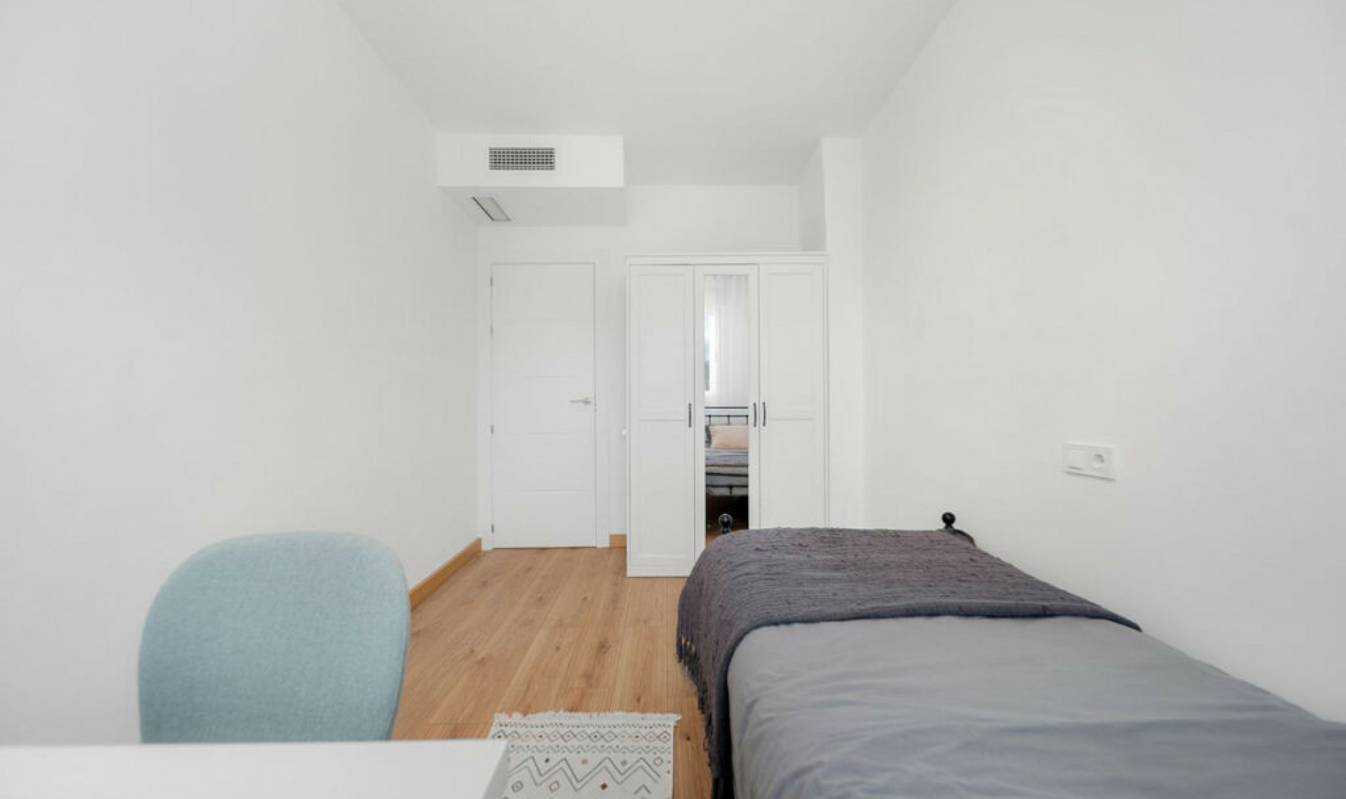 Resale - Apartment -
Torrequebrada