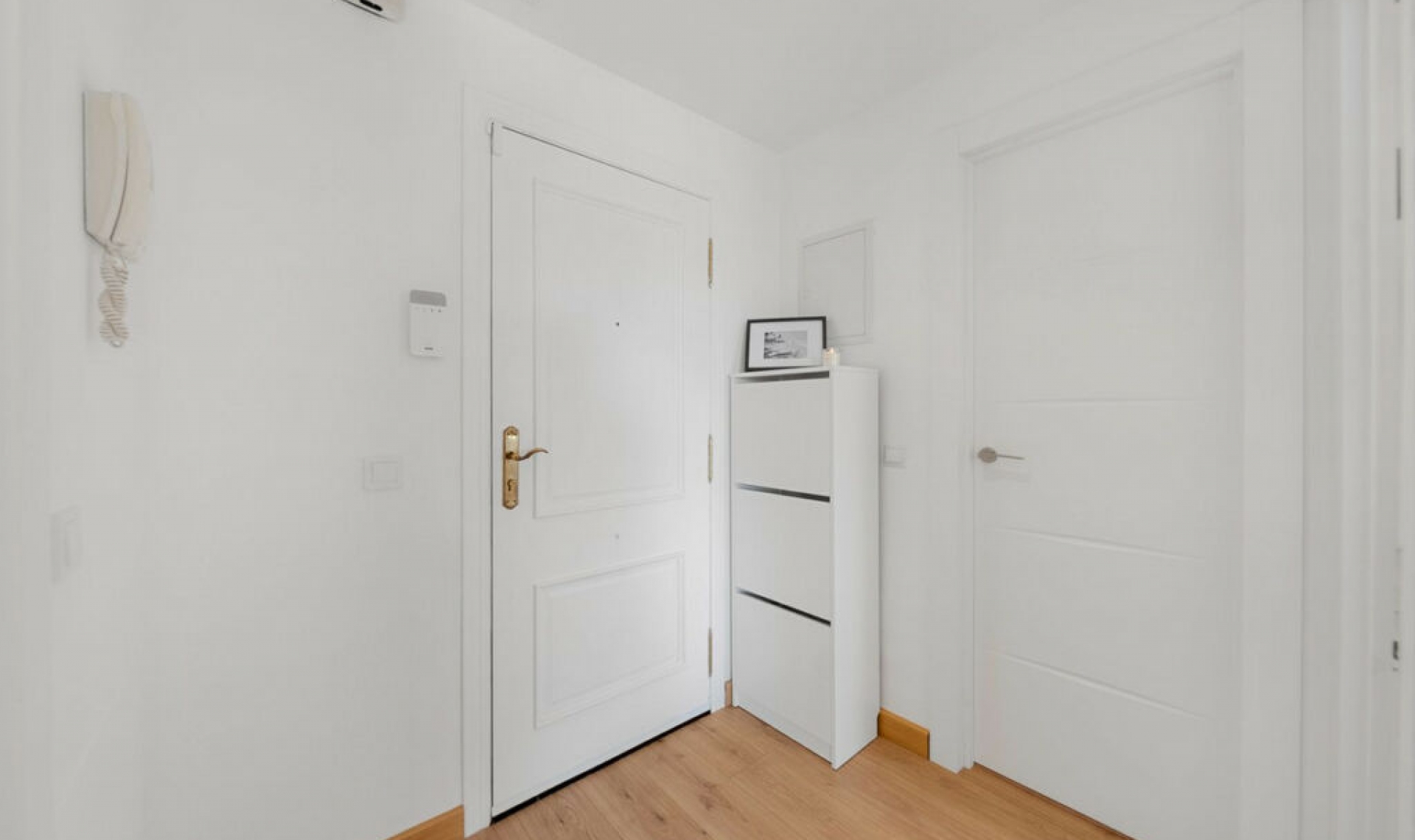 Resale - Apartment -
Torrequebrada