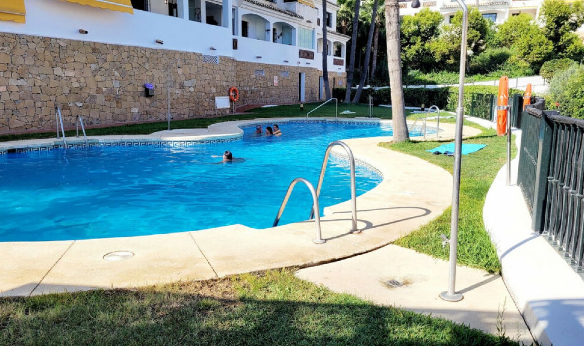 Resale - Apartment -
Torrequebrada