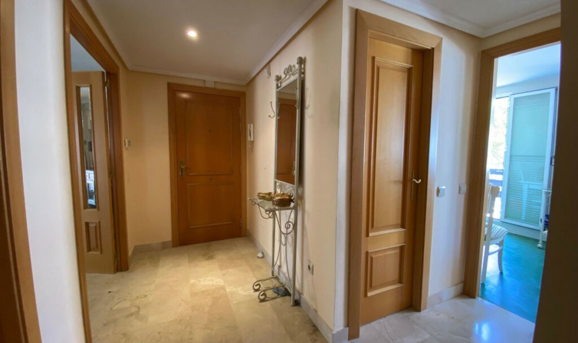 Resale - Apartment -
Torrequebrada