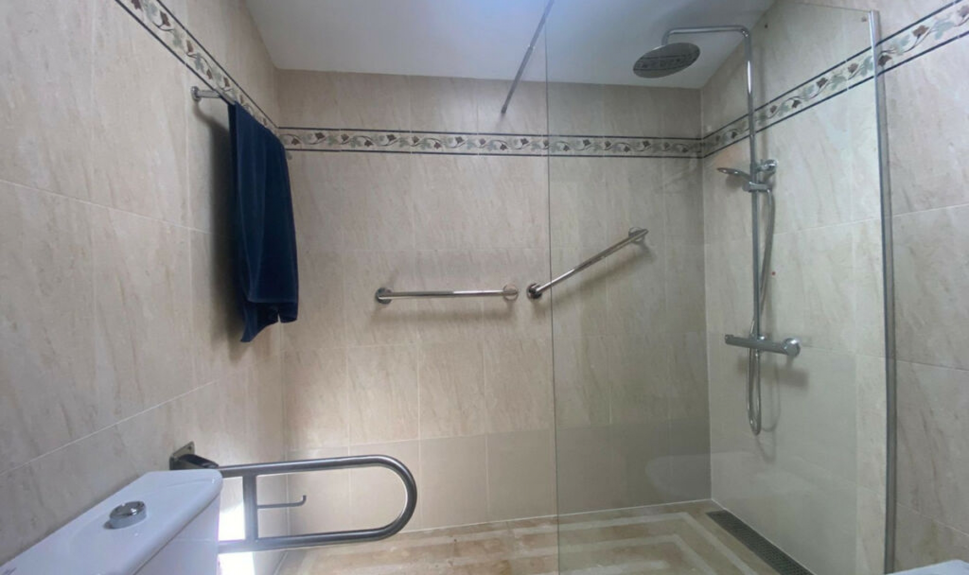Resale - Apartment -
Torrequebrada