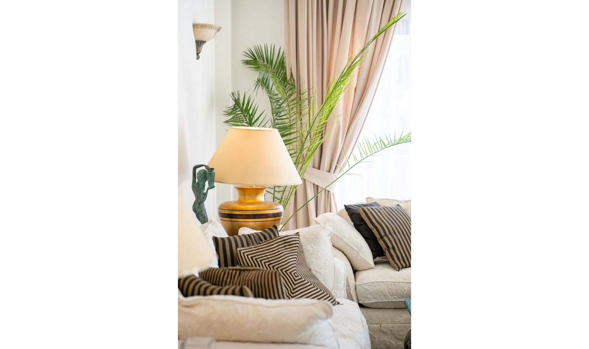 Resale - Apartment -
Torrequebrada