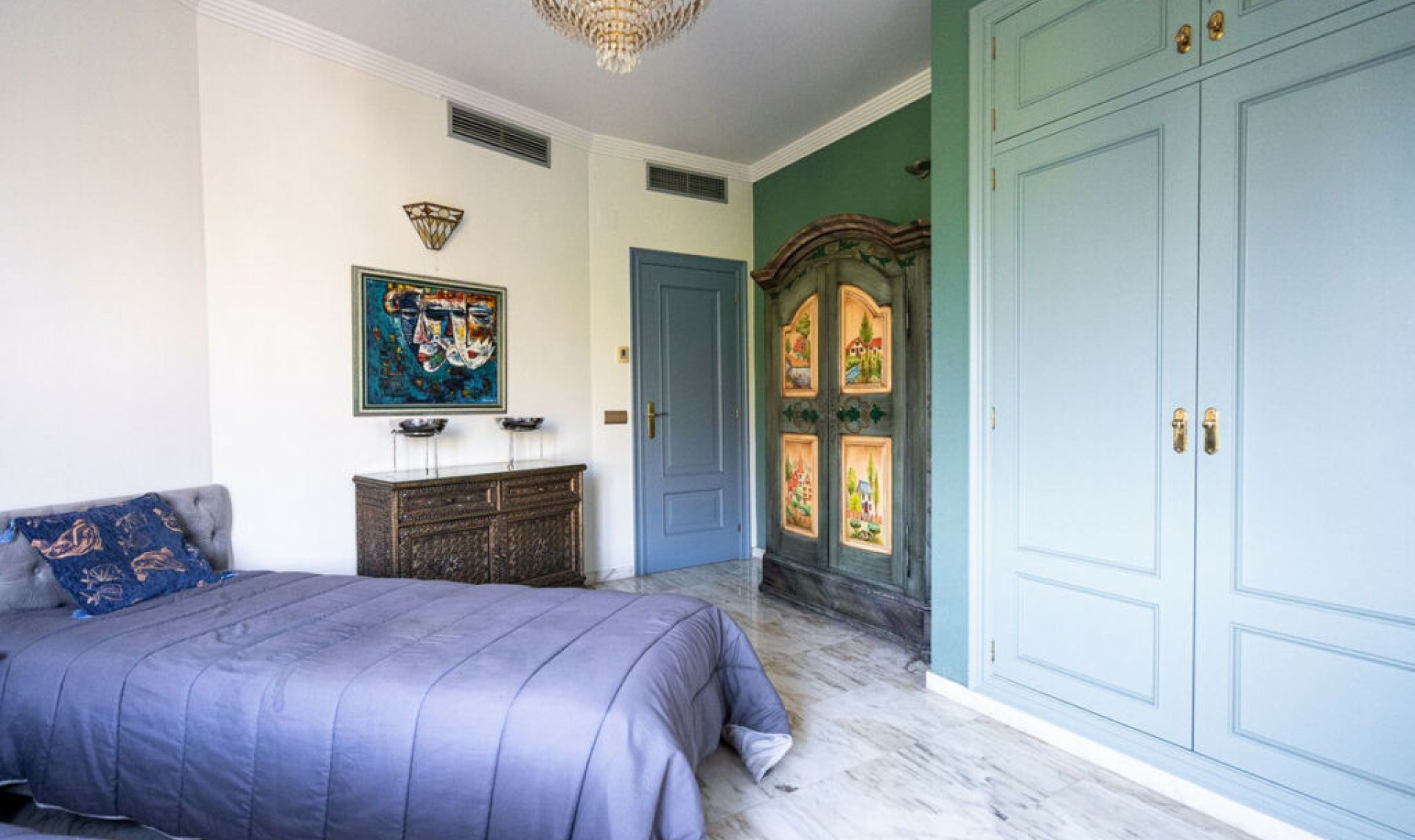 Resale - Apartment -
Torrequebrada