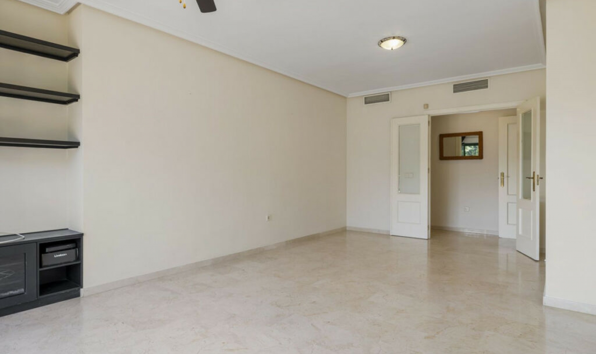 Resale - Apartment -
Torrequebrada