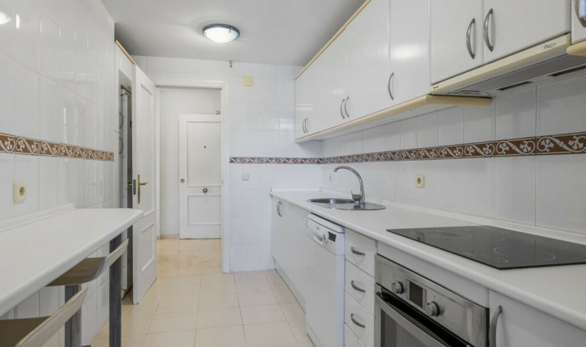 Resale - Apartment -
Torrequebrada