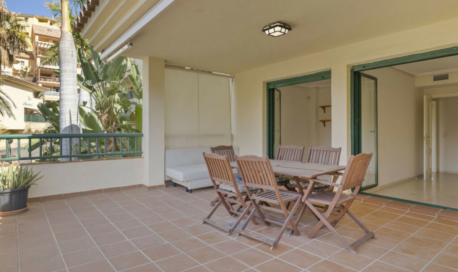 Resale - Apartment -
Torrequebrada