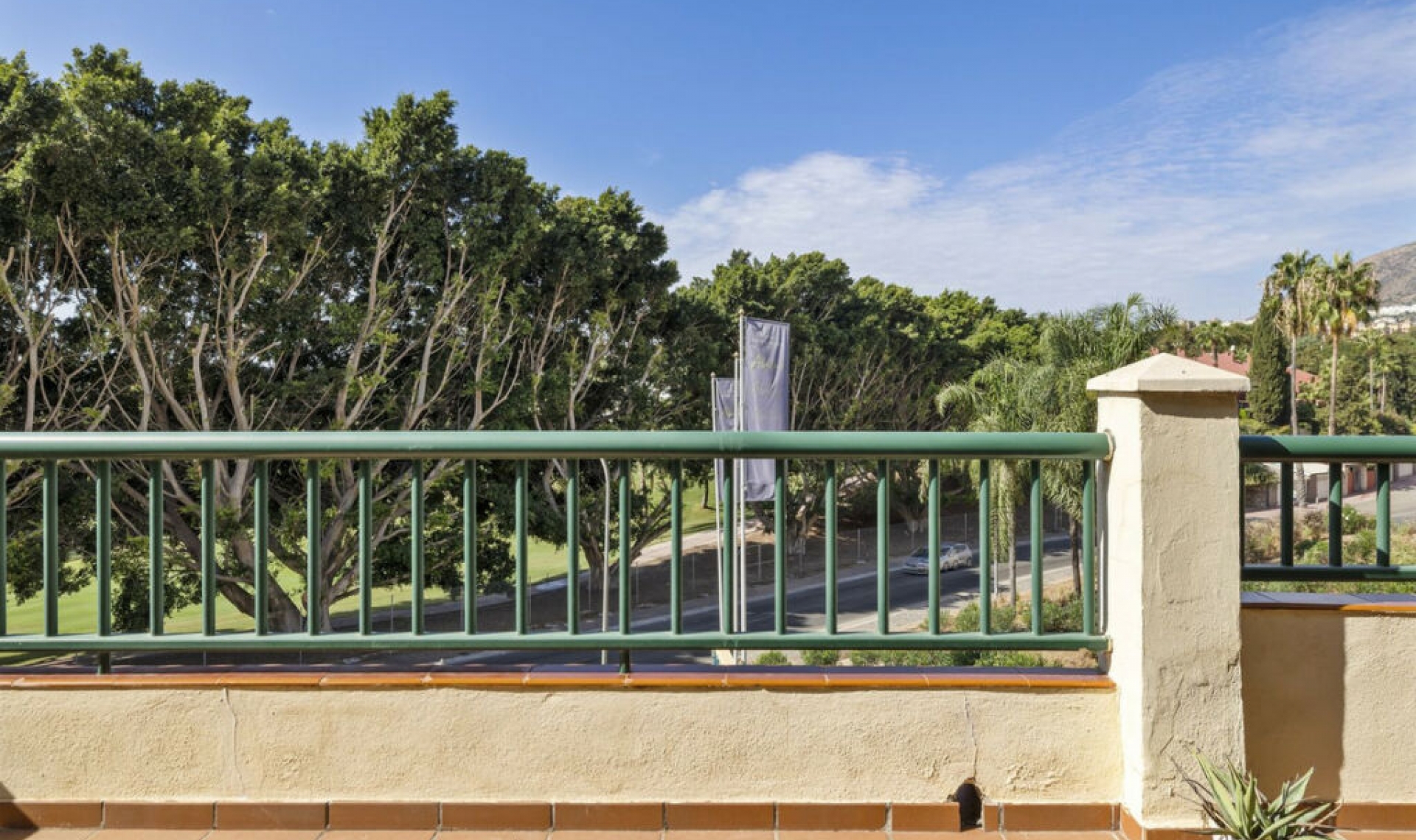Resale - Apartment -
Torrequebrada