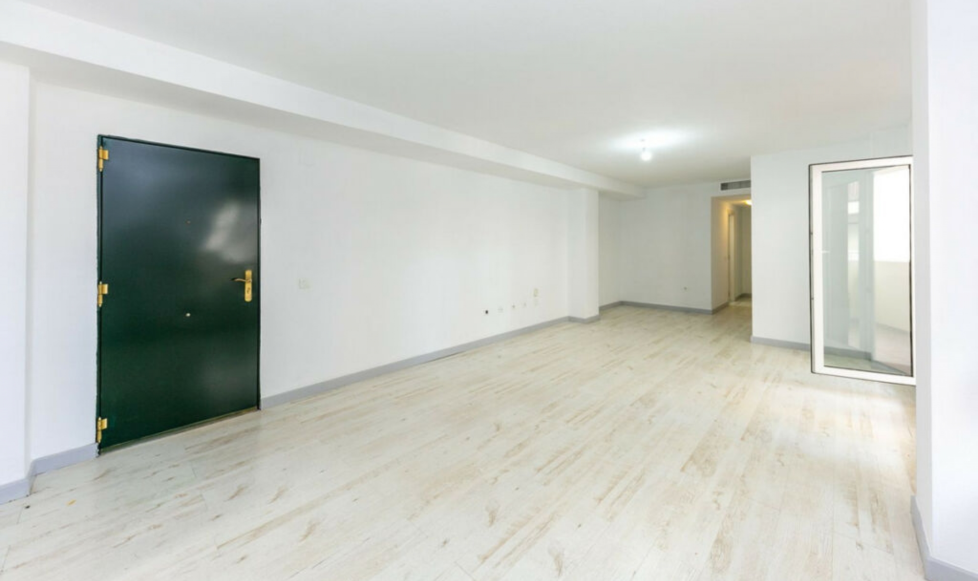 Resale - Apartment -
Torrequebrada