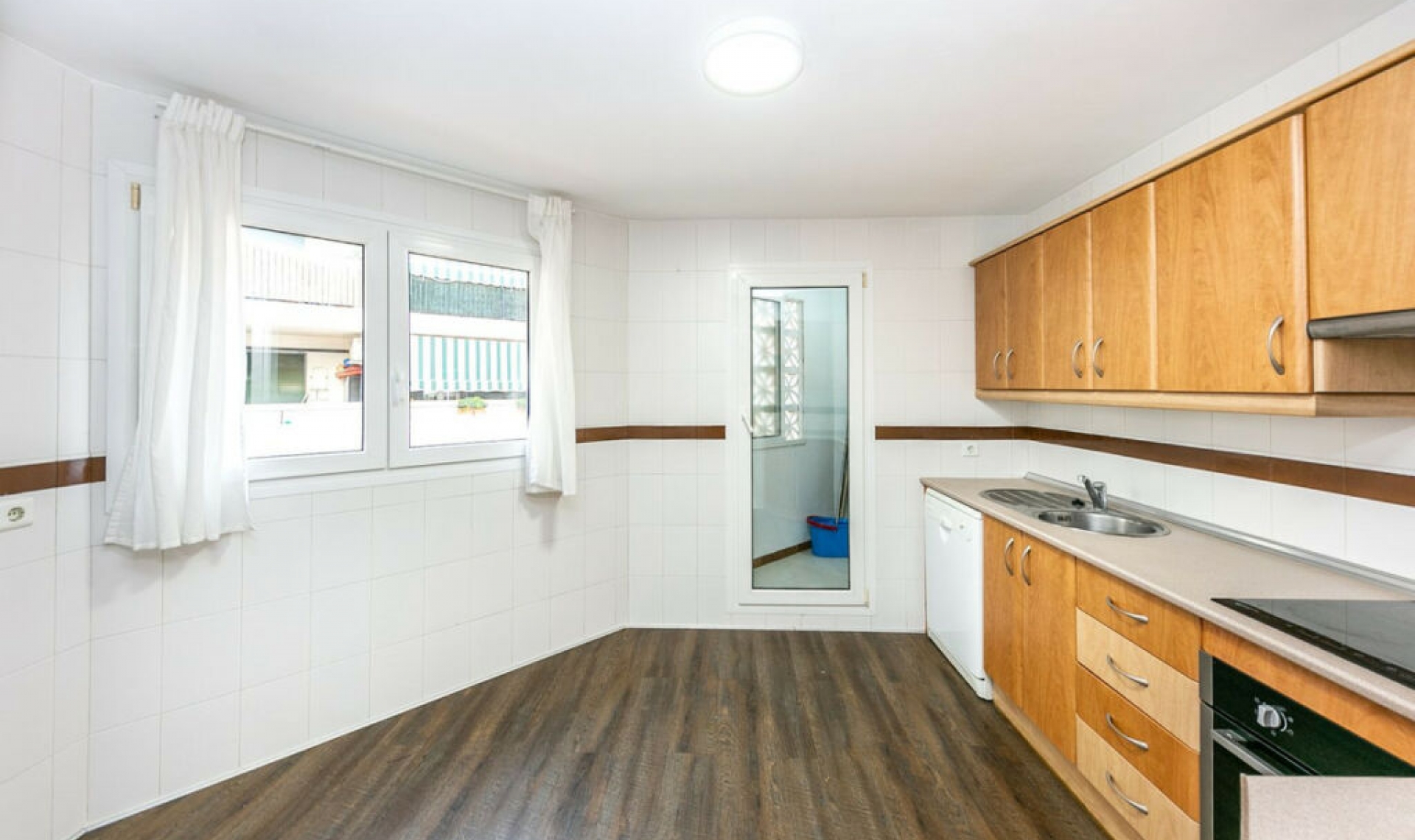 Resale - Apartment -
Torrequebrada