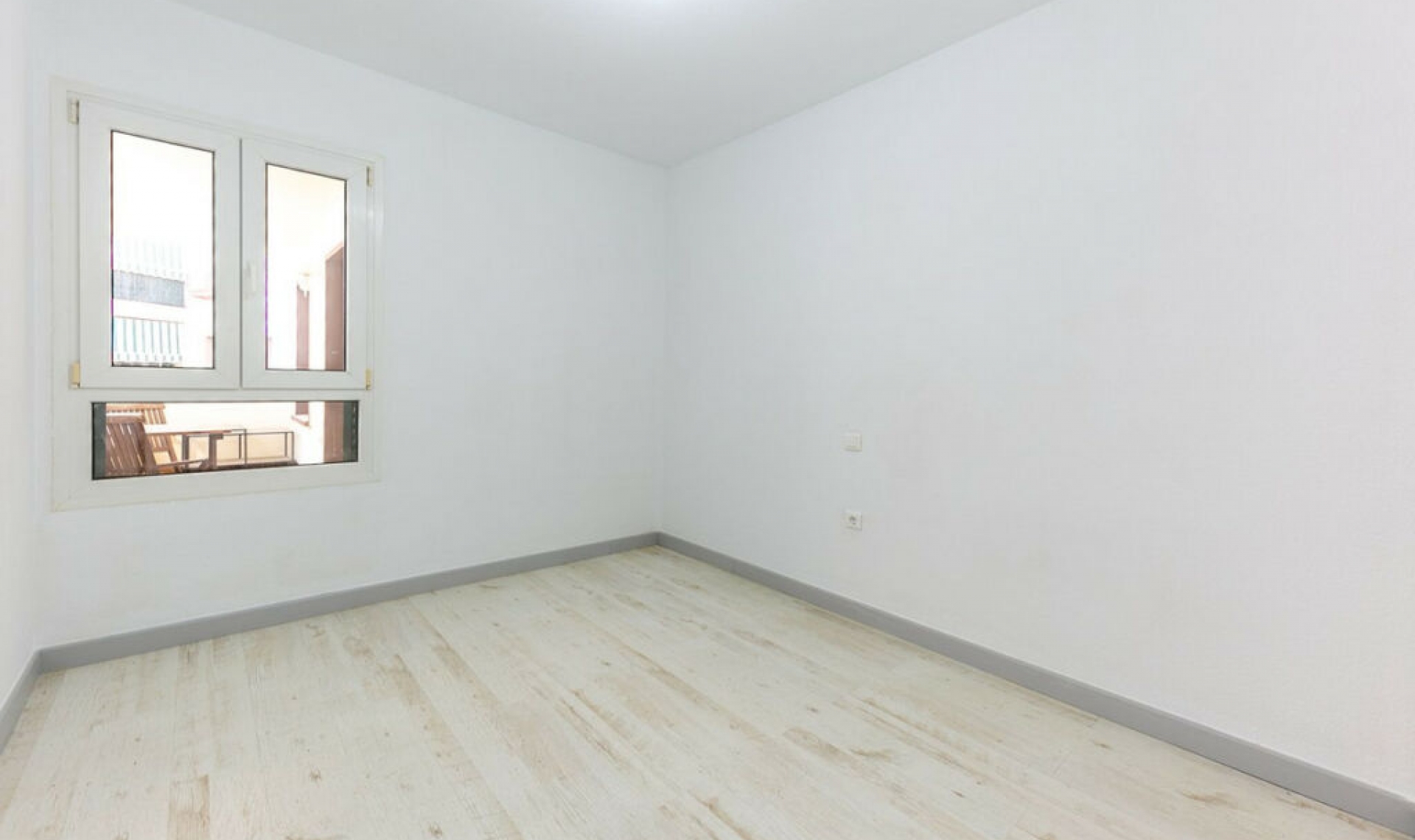 Resale - Apartment -
Torrequebrada